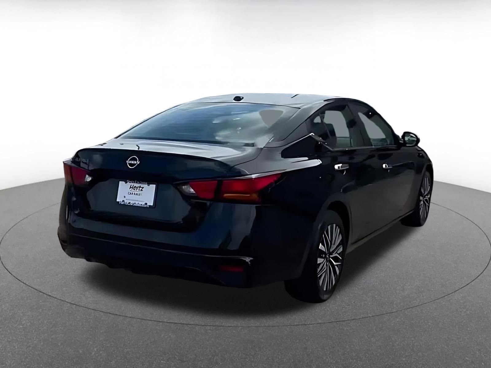 Thumbnail: 2025 Nissan Altima - 14