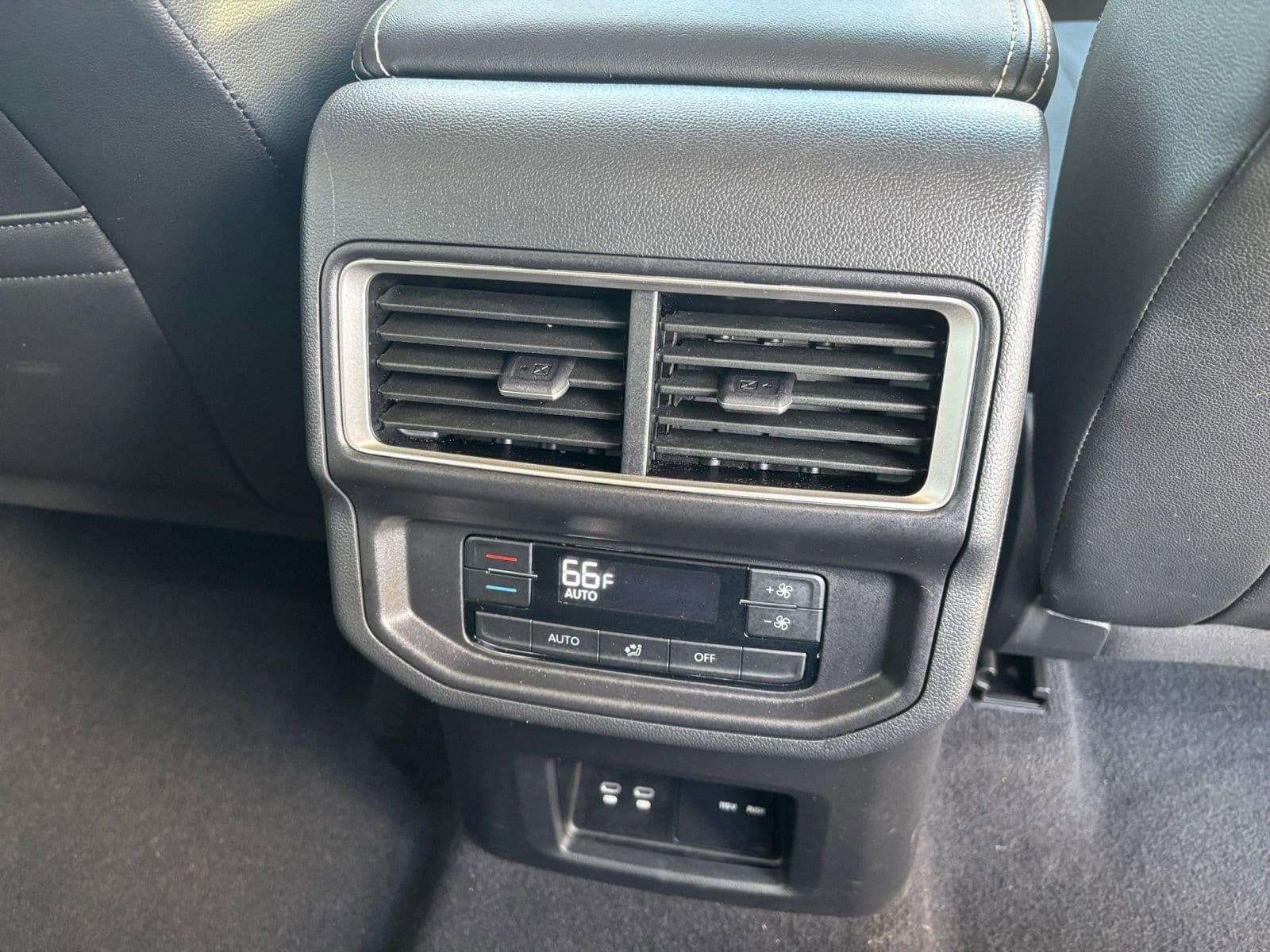 Thumbnail: 2025 Volkswagen Atlas - 27