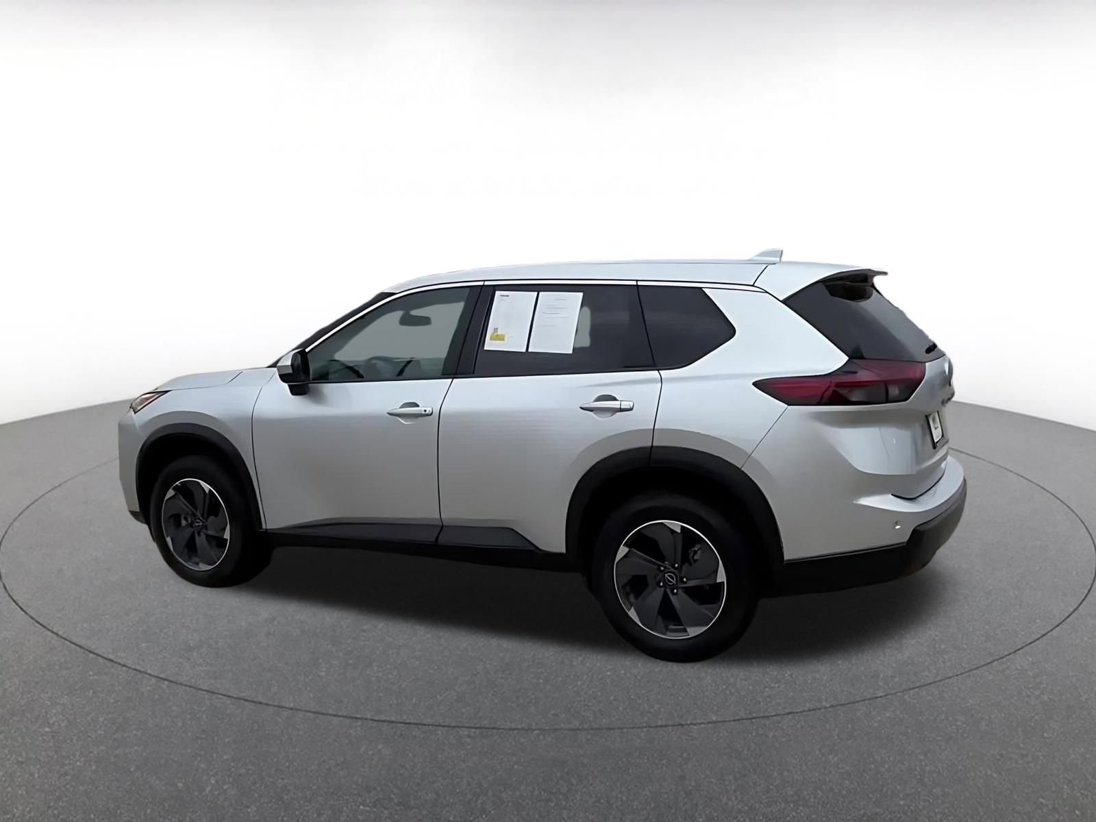 Thumbnail: 2025 Nissan Rogue - 10