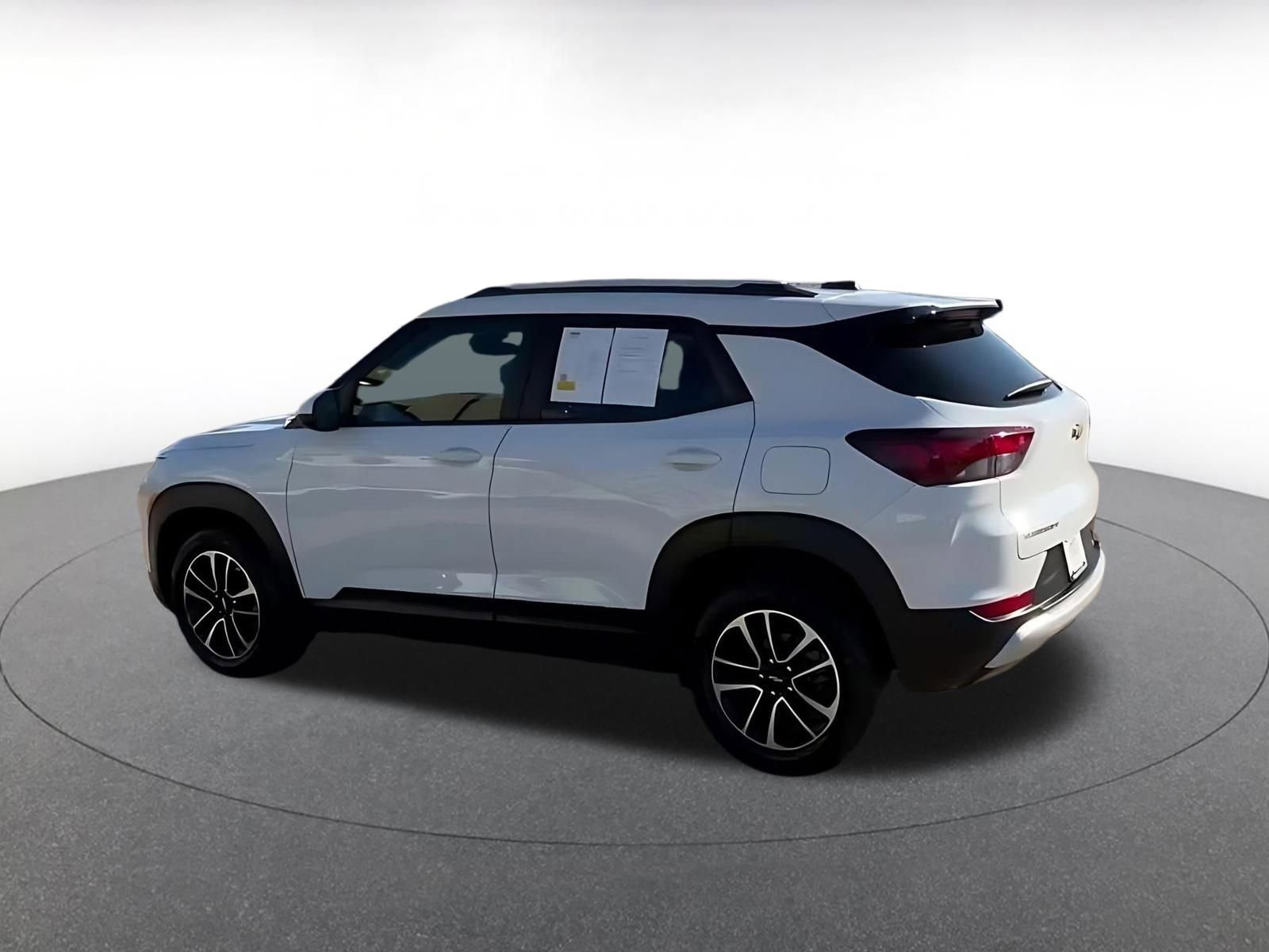 Thumbnail: 2025 Chevrolet TrailBlazer - 15