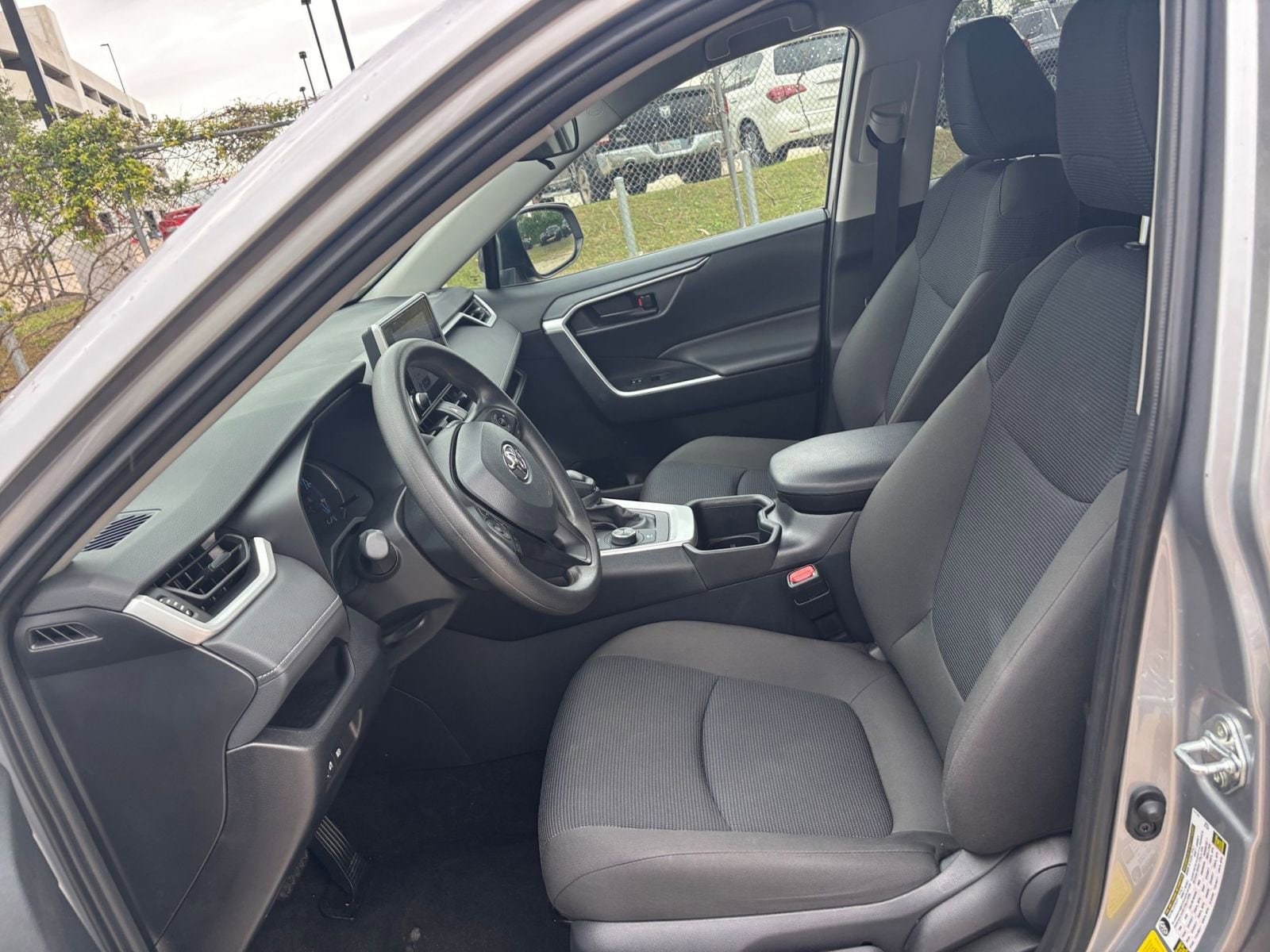 Thumbnail: 2025 Toyota RAV4 - 25