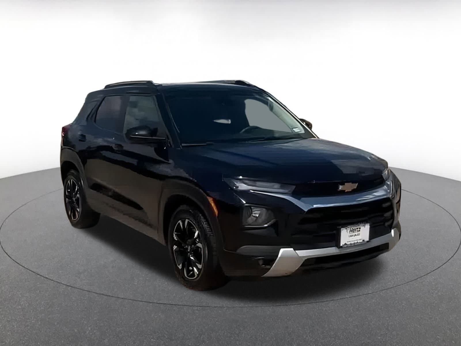 Thumbnail: 2023 Chevrolet TrailBlazer - 2