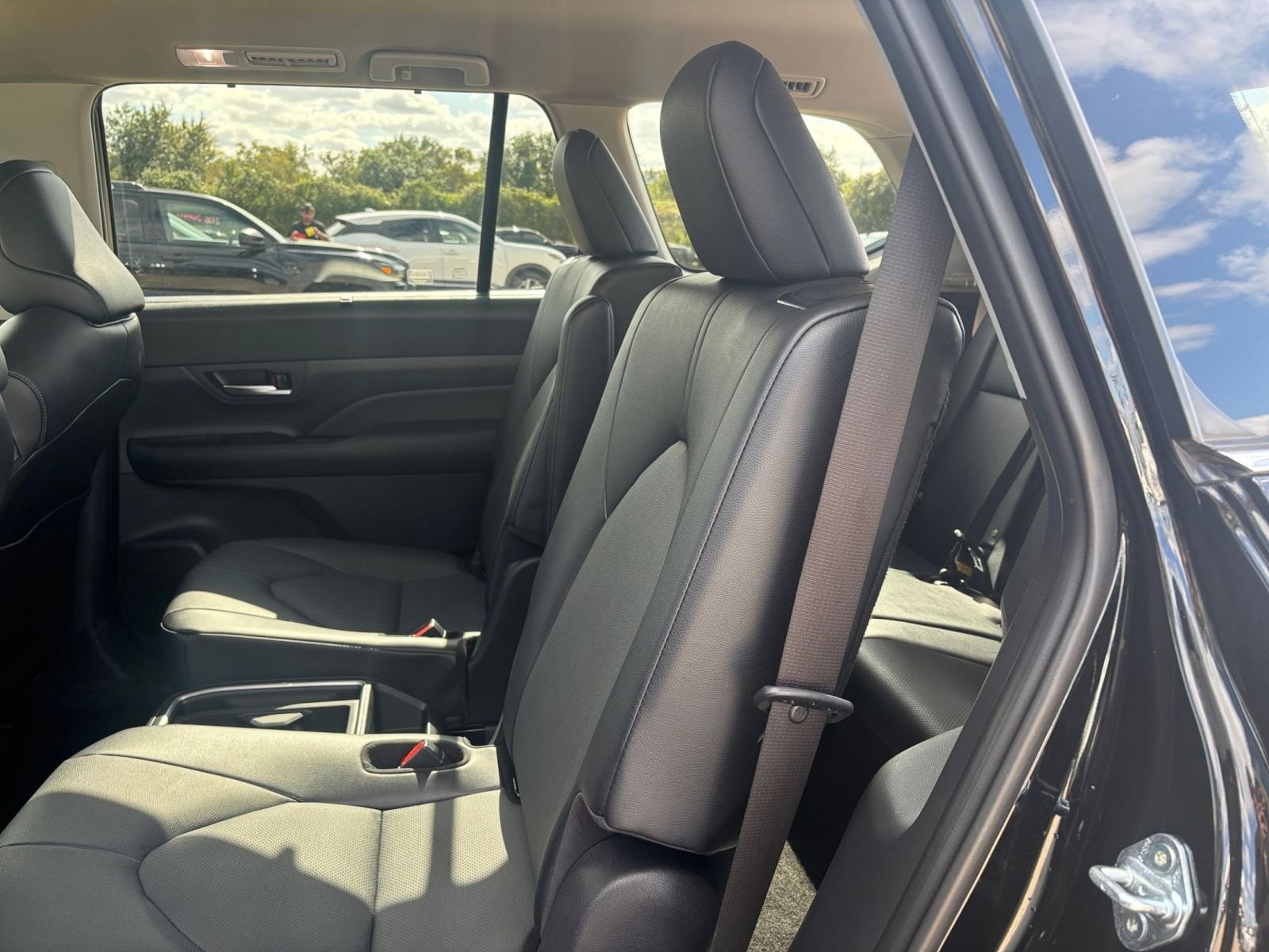 Thumbnail: 2025 Toyota Grand Highlander - 35