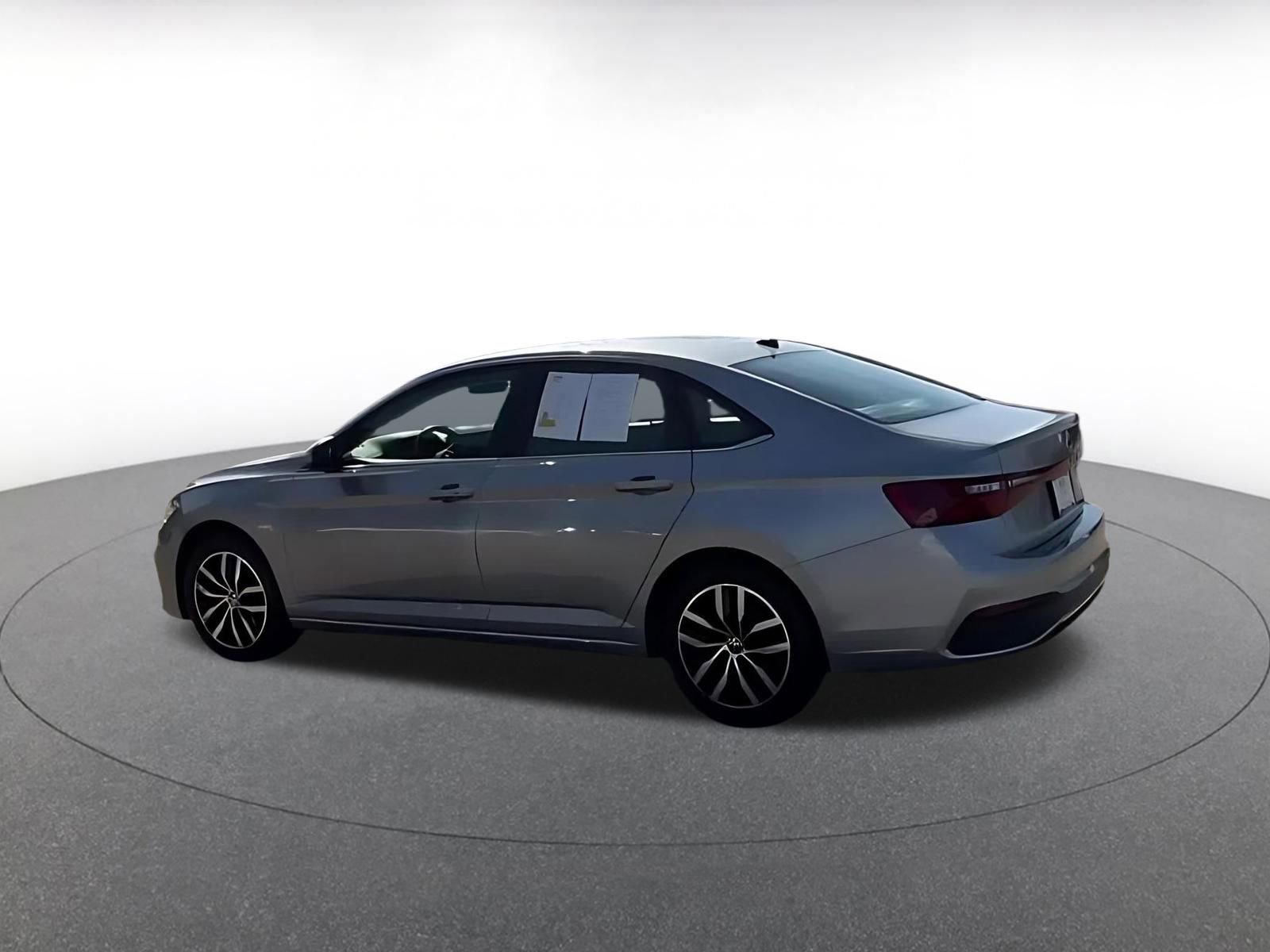 Thumbnail: 2025 Volkswagen Jetta - 10