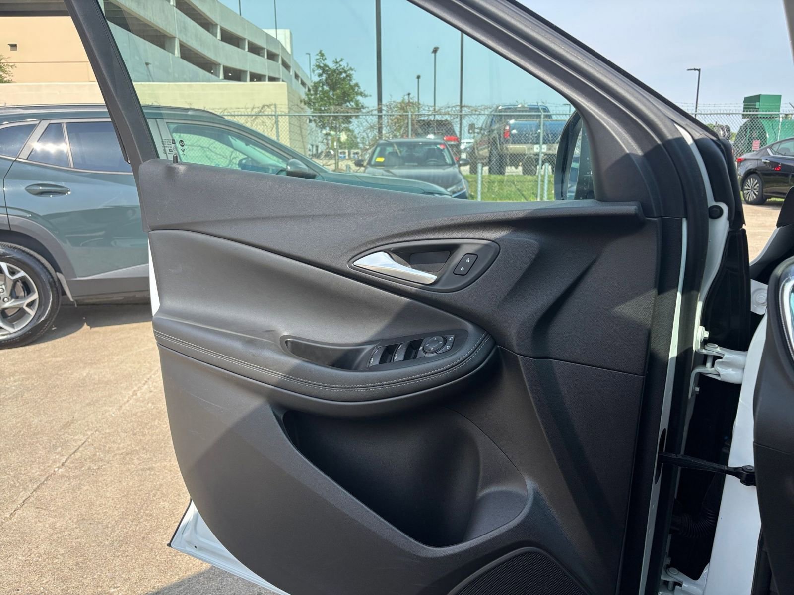 Thumbnail: 2025 Buick Encore GX - 18
