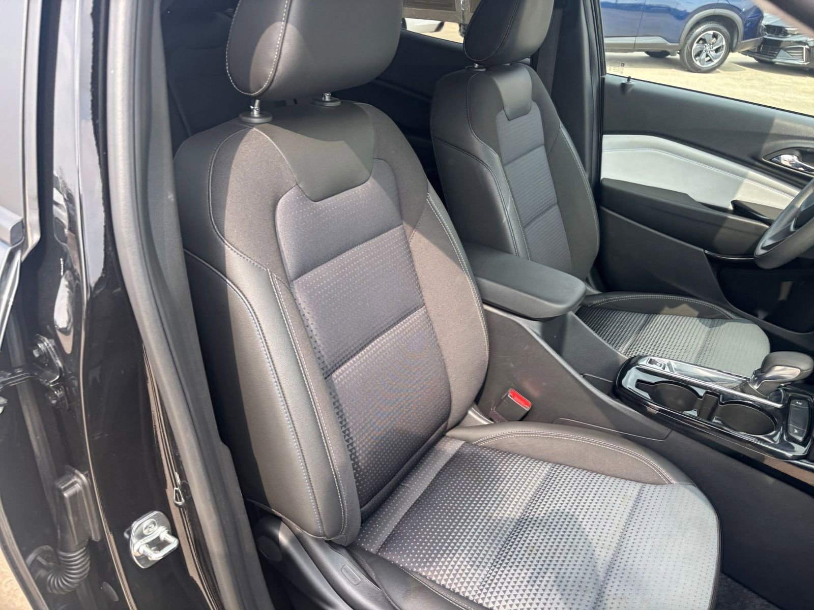 Thumbnail: 2025 Chevrolet Trax - 35