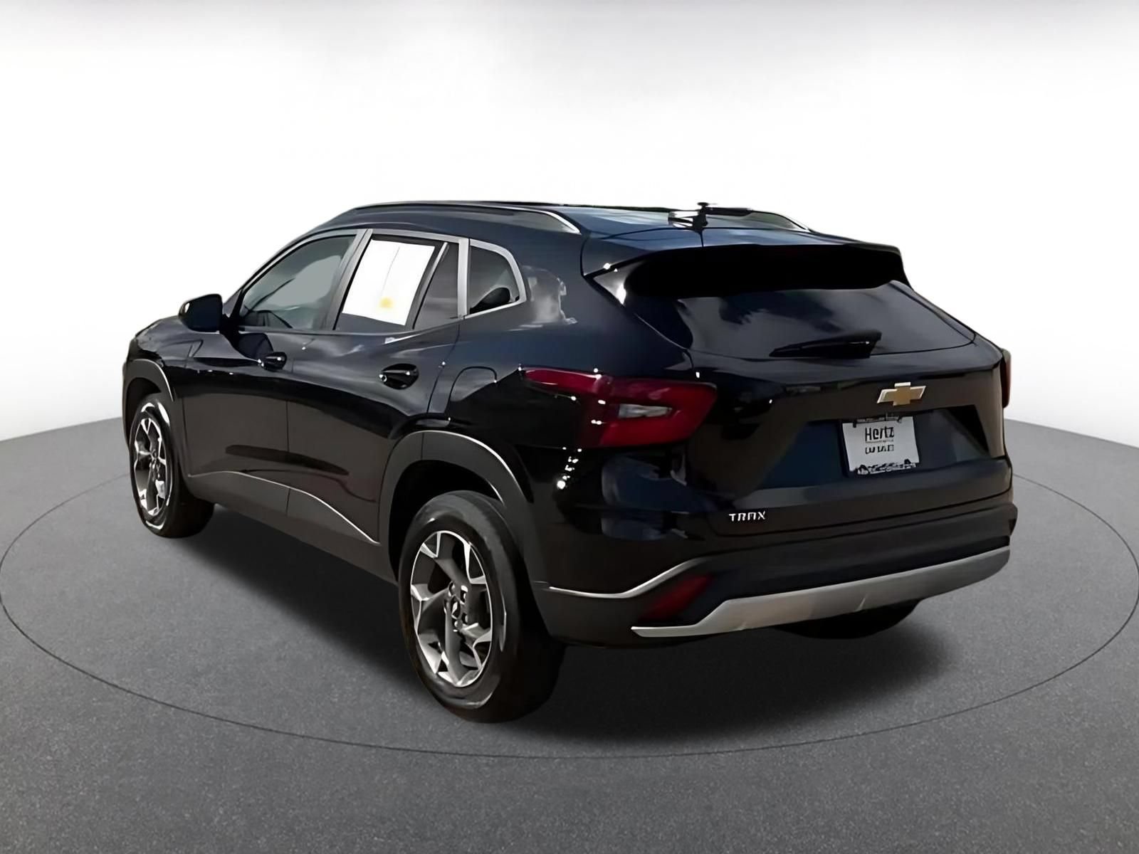 Thumbnail: 2025 Chevrolet Trax - 11