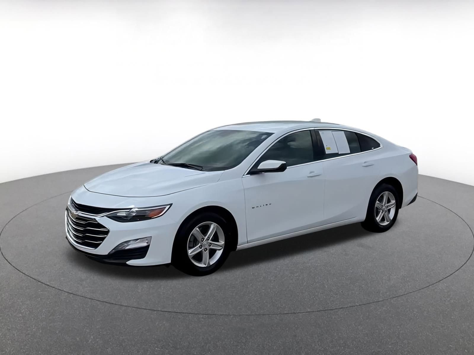 Thumbnail: 2024 Chevrolet Malibu - 8