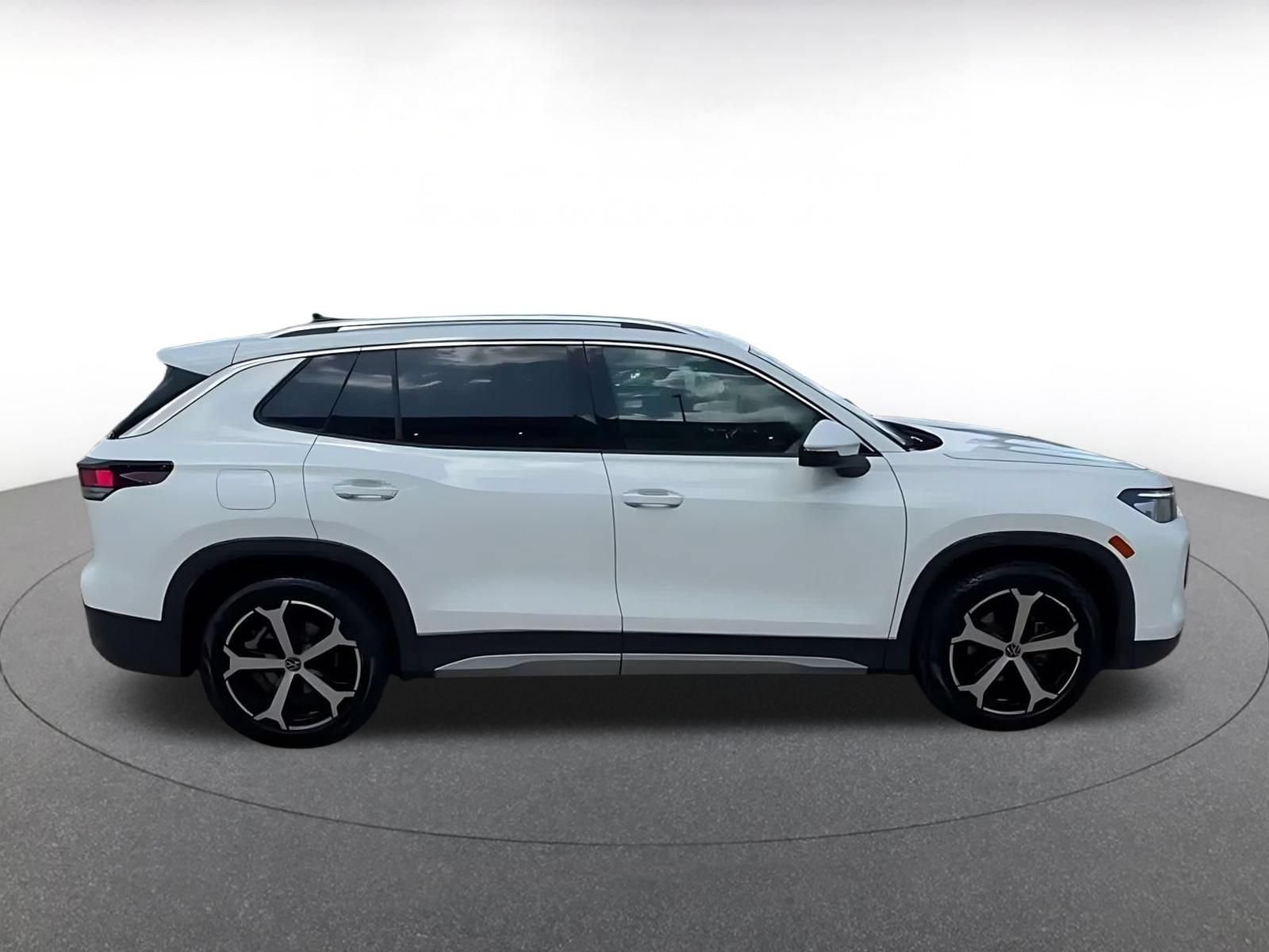 Thumbnail: 2026 Volkswagen Tiguan - 16