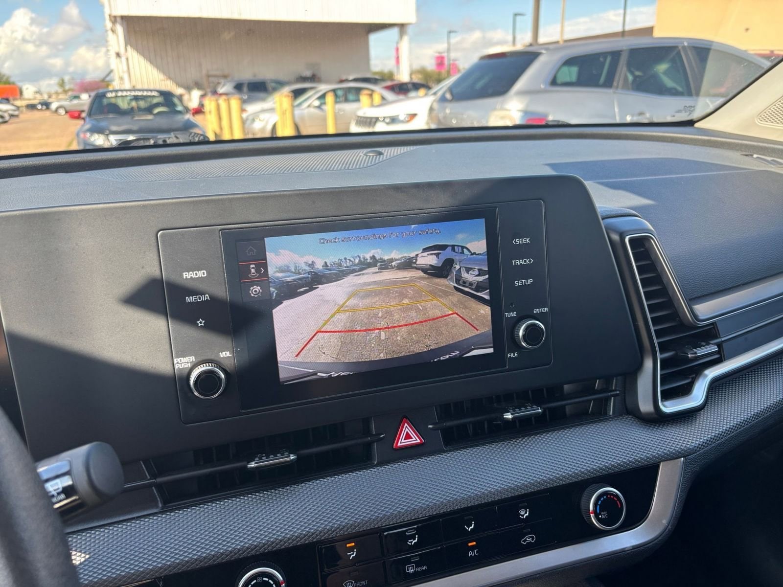 Thumbnail: 2025 Kia Sportage - 23