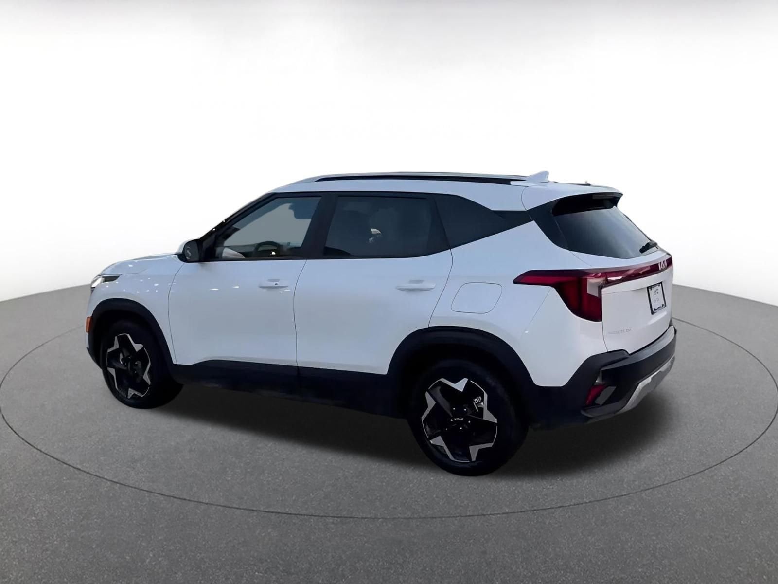 Thumbnail: 2025 Kia Seltos - 10