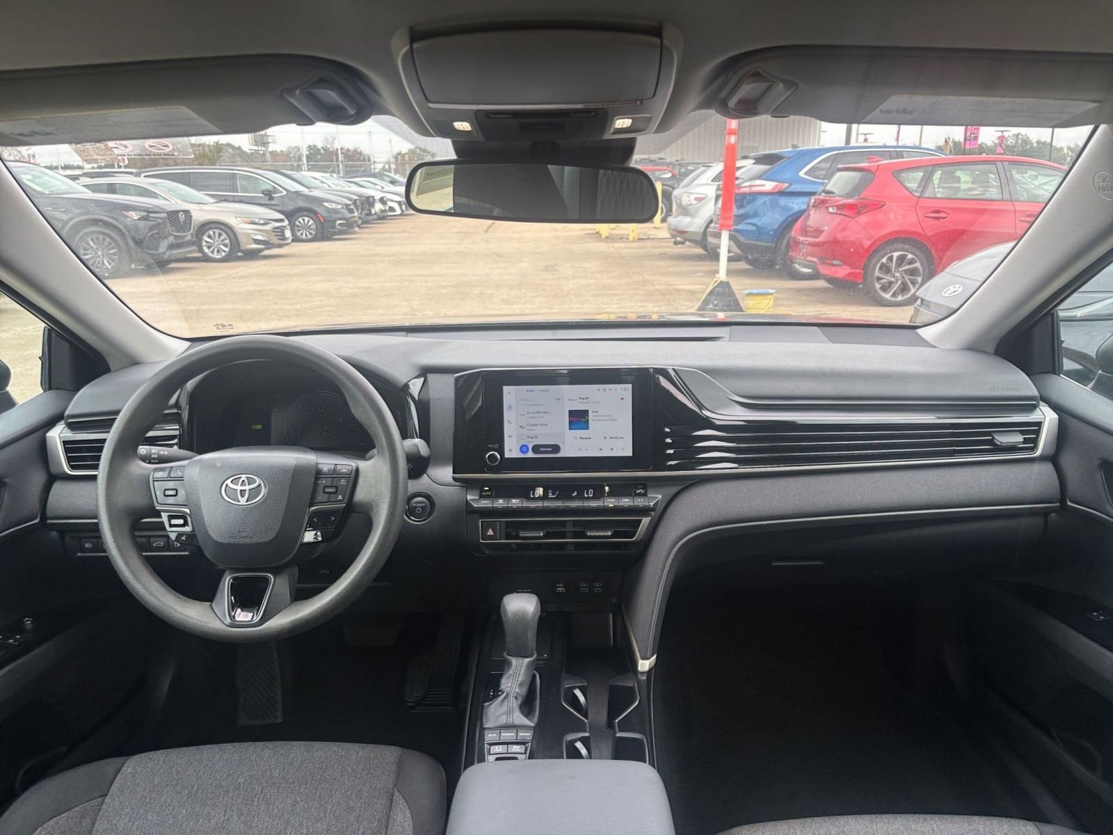 Thumbnail: 2025 Toyota Camry - 32