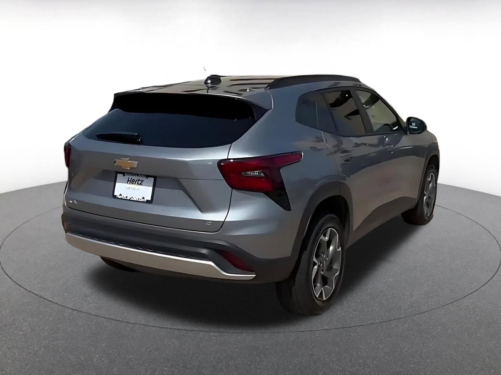Thumbnail: 2025 Chevrolet Trax - 15