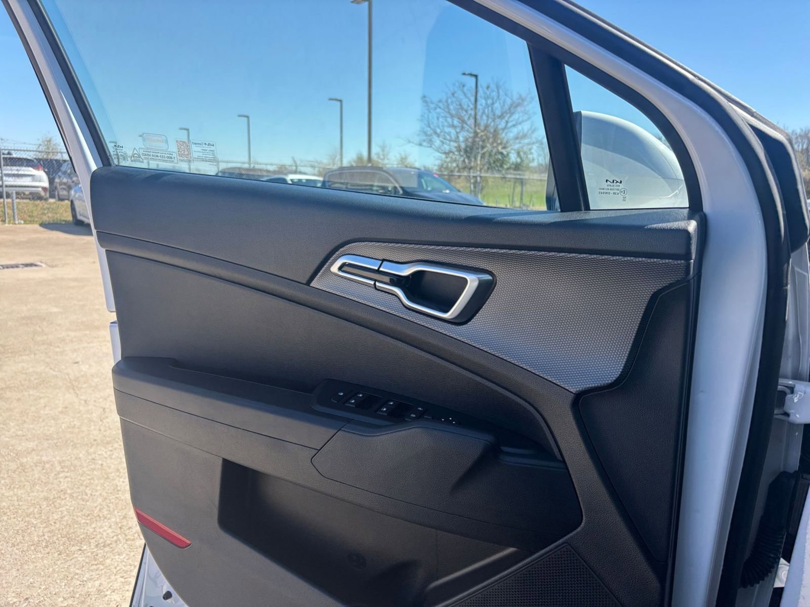 Thumbnail: 2025 Kia Sportage - 18