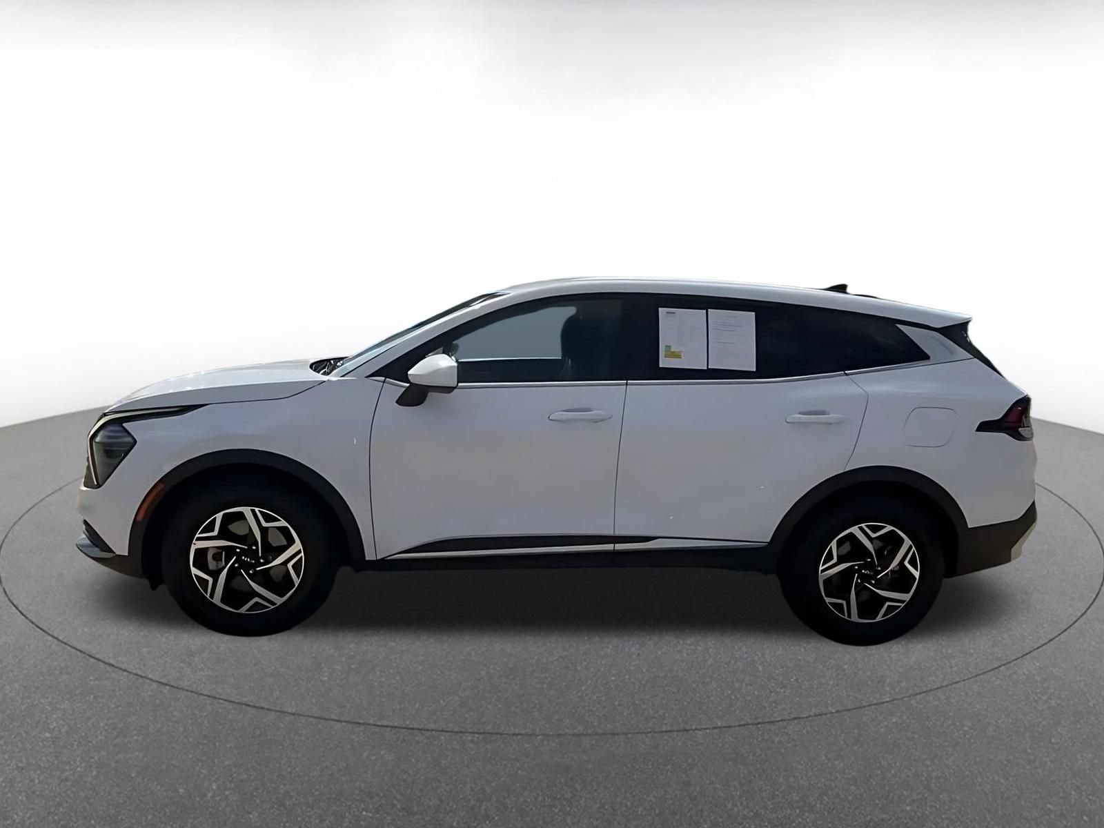Thumbnail: 2025 Kia Sportage - 8