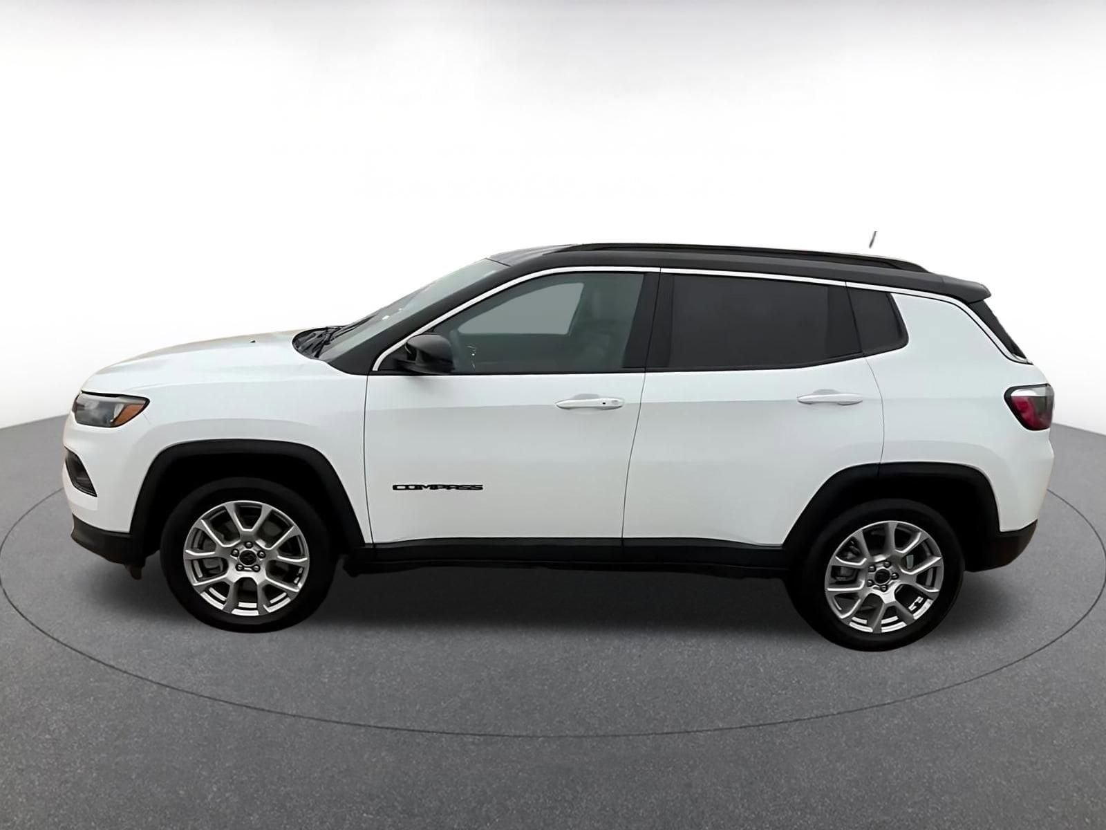Thumbnail: 2025 Jeep Compass - 9