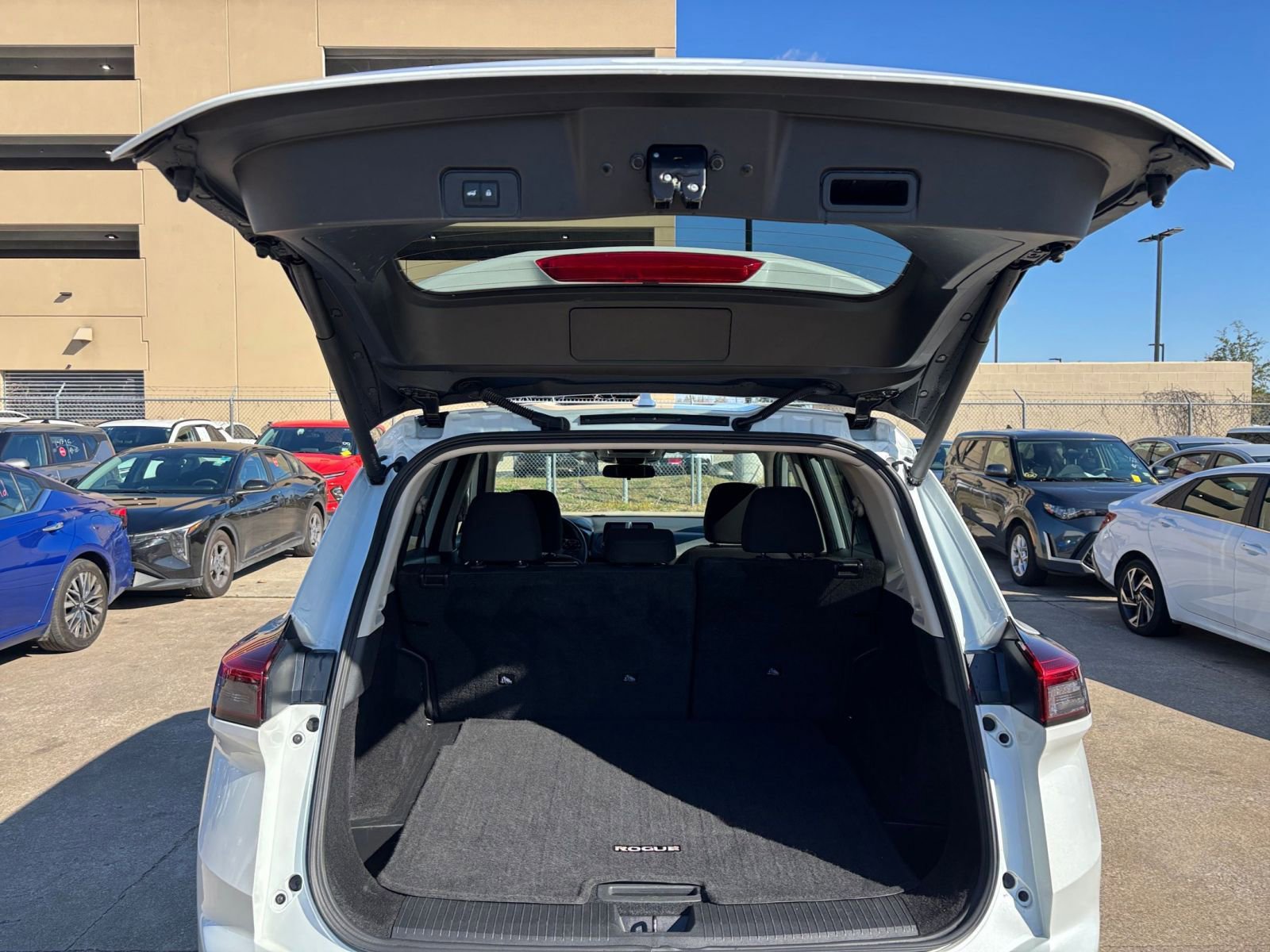 Thumbnail: 2025 Nissan Rogue - 31