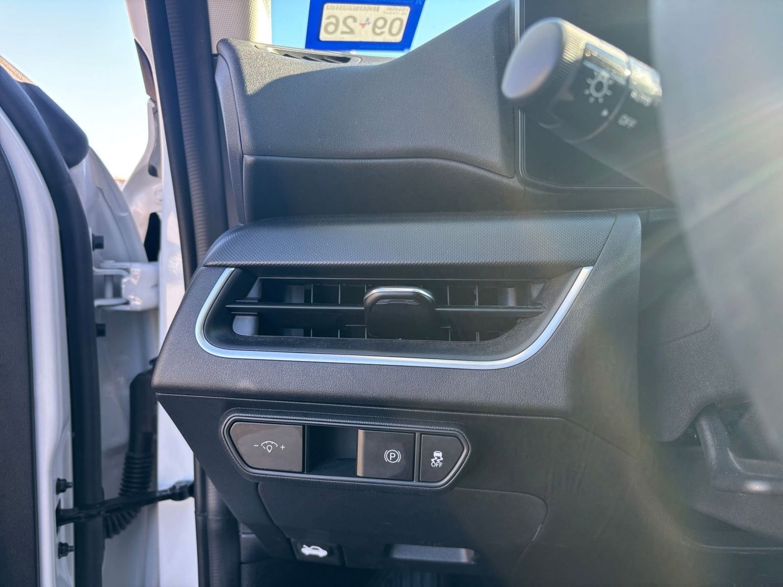 Thumbnail: 2025 Kia K4 - 33