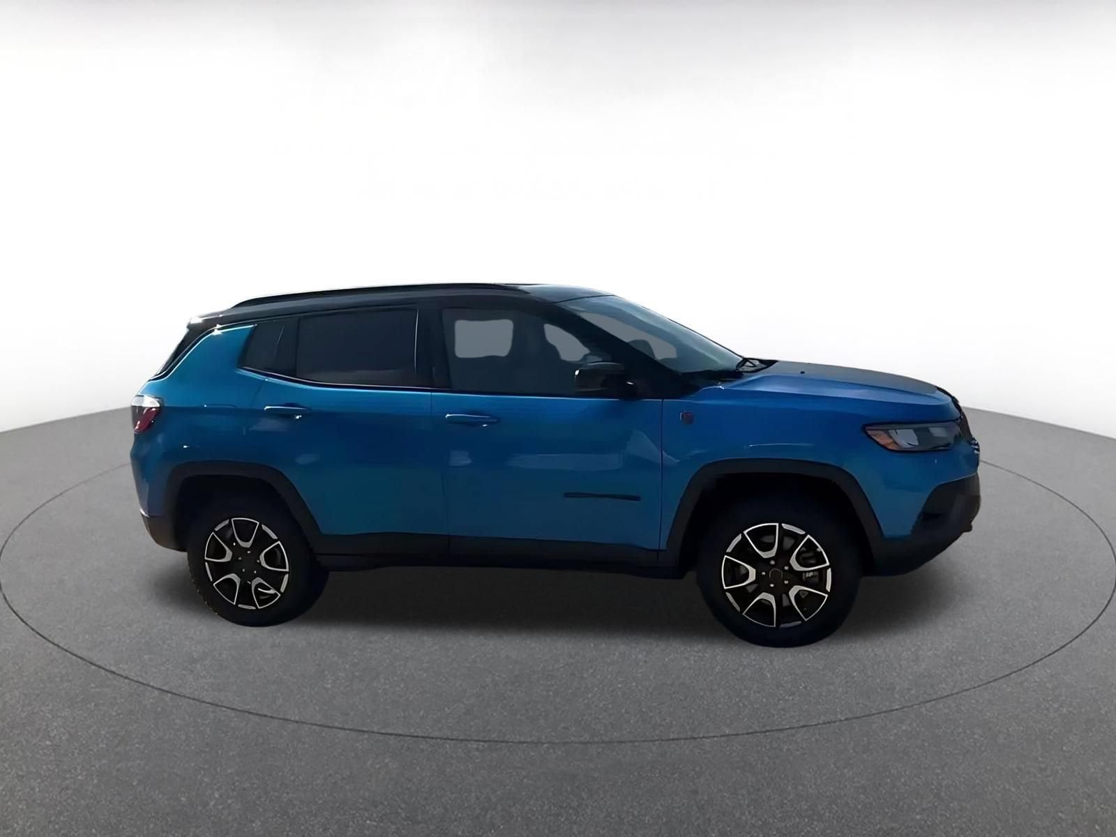 Thumbnail: 2025 Jeep Compass - 2