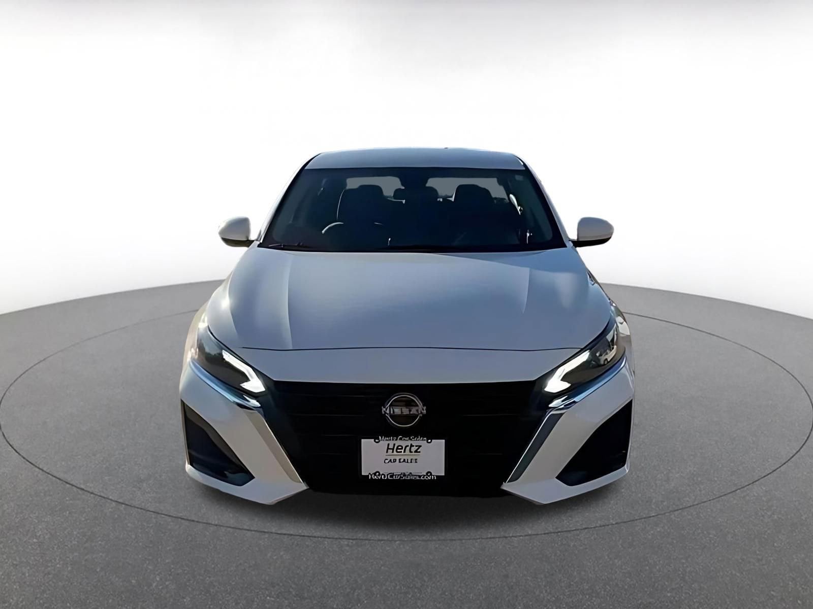 Thumbnail: 2023 Nissan Altima - 4