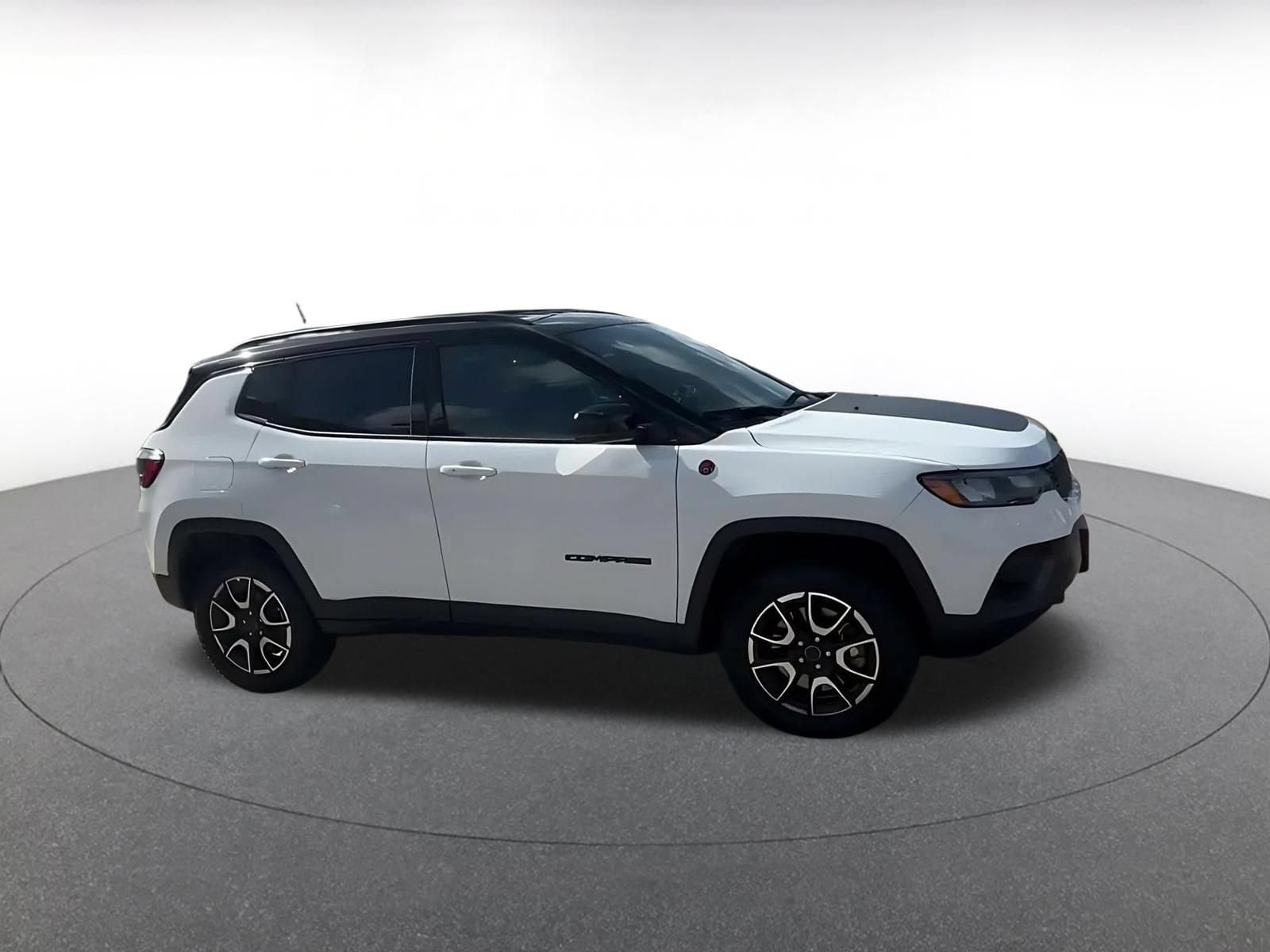 Thumbnail: 2025 Jeep Compass - 2