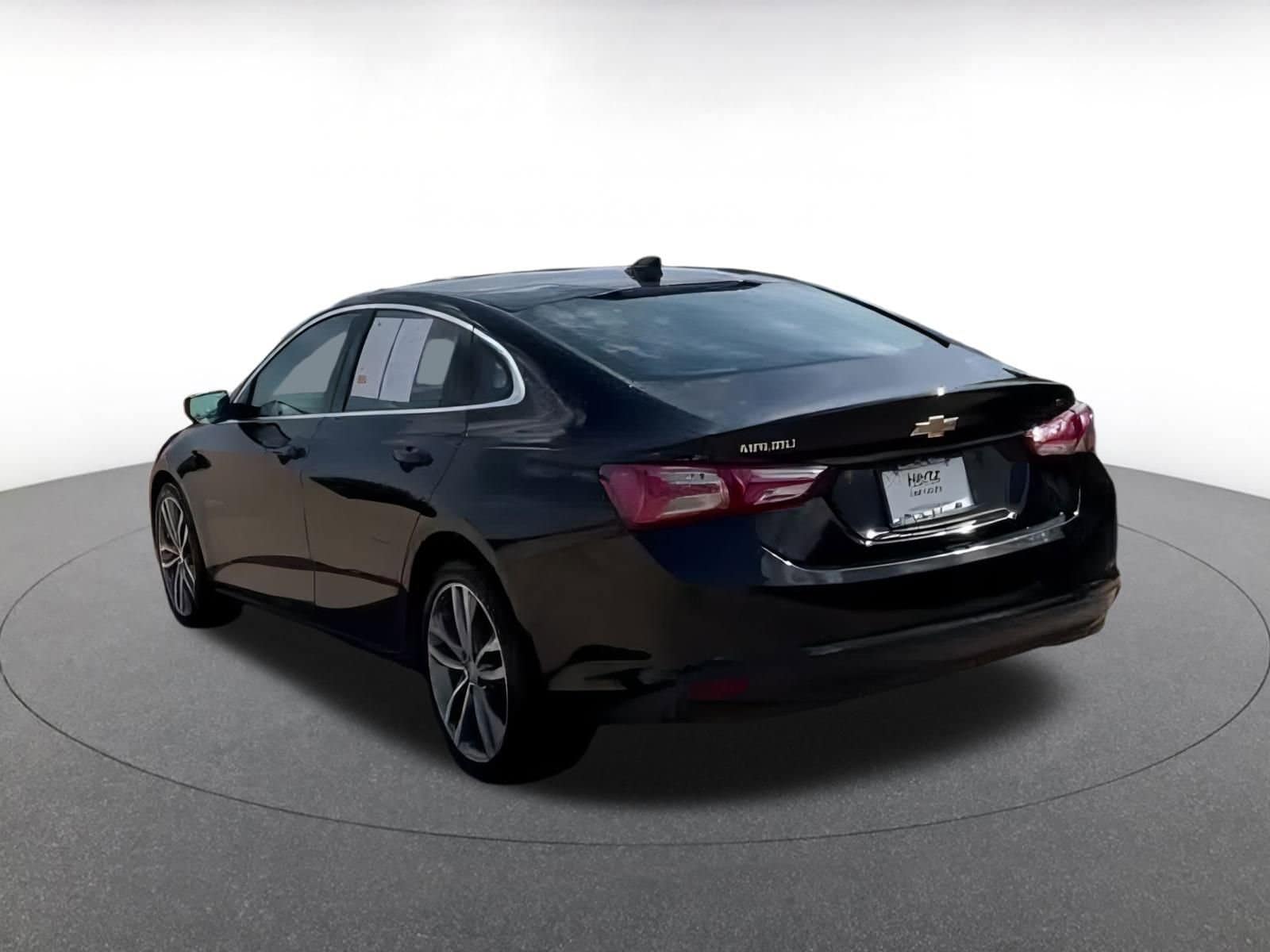 Thumbnail: 2024 Chevrolet Malibu - 9