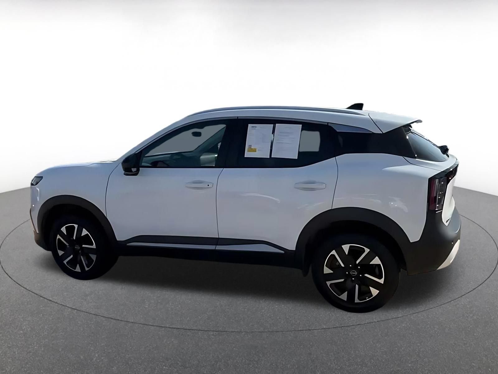 Thumbnail: 2026 Nissan Kicks - 12
