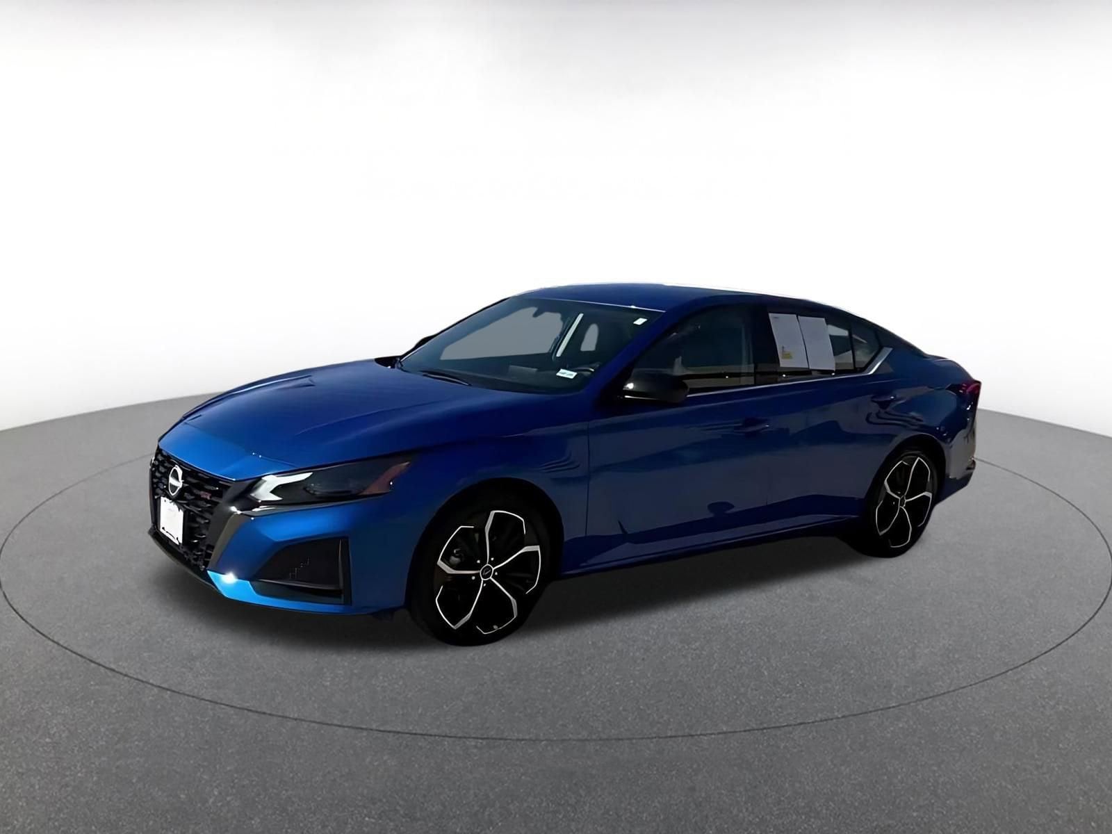 Thumbnail: 2025 Nissan Altima - 8