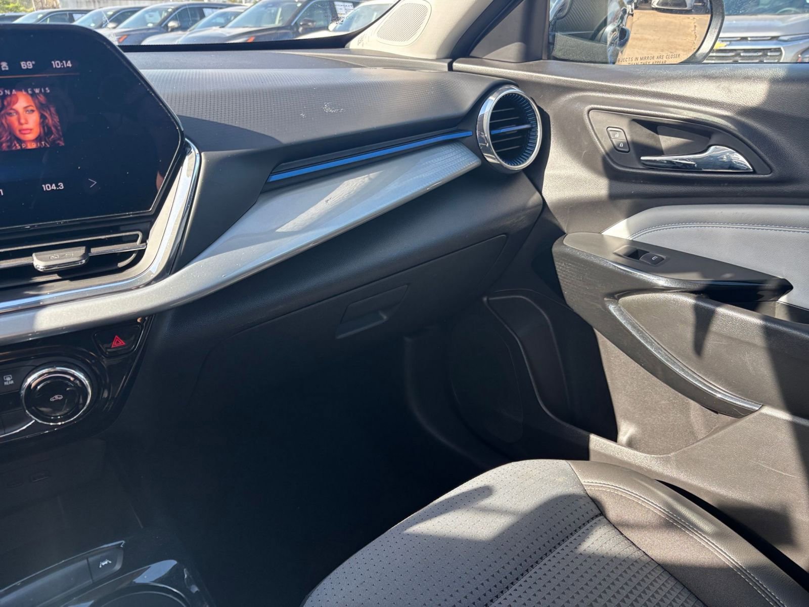 Thumbnail: 2025 Chevrolet Trax - 34