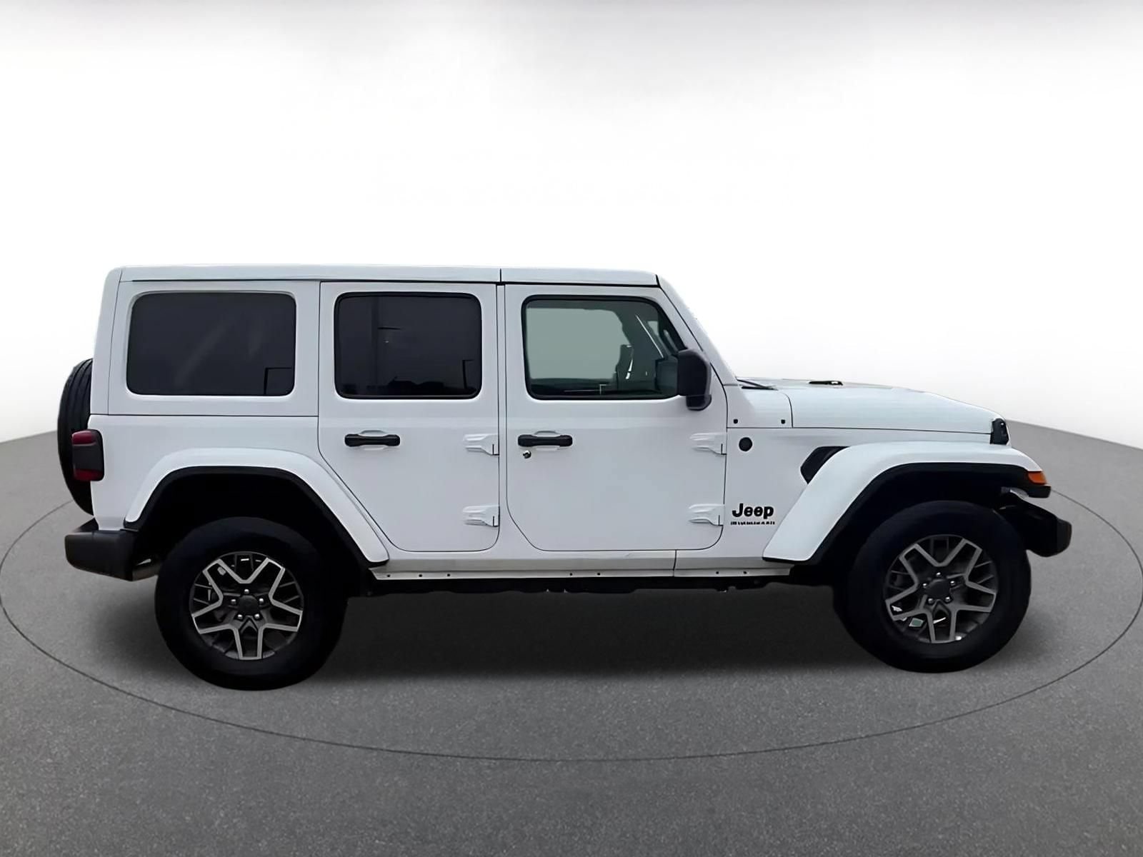 Thumbnail: 2025 Jeep Wrangler - 16