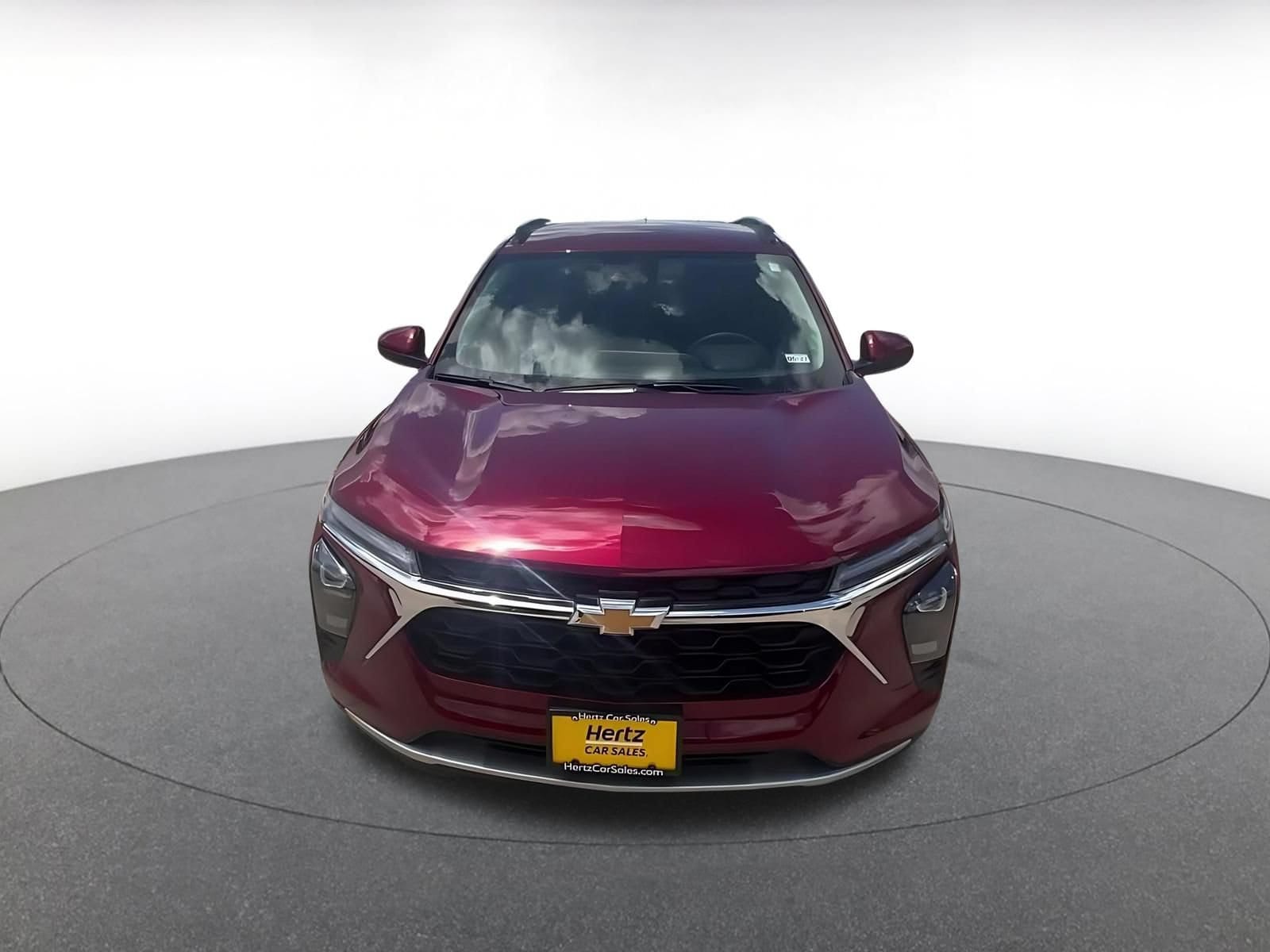 Thumbnail: 2025 Chevrolet Trax - 4