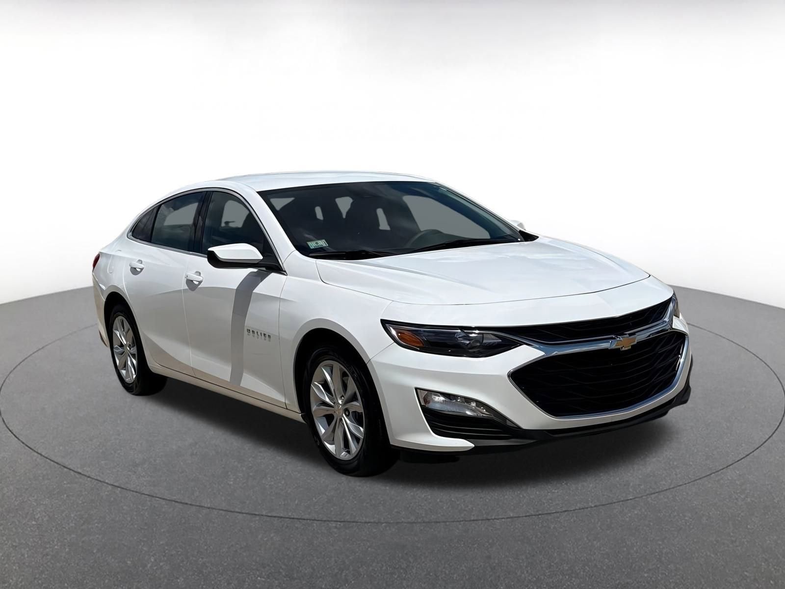 Thumbnail: 2024 Chevrolet Malibu - 1