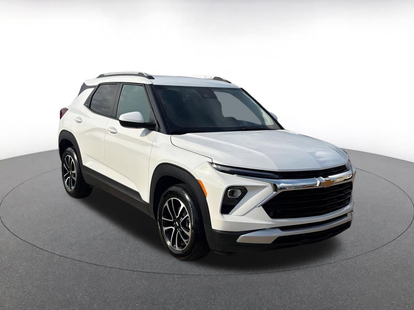 Thumbnail: 2025 Chevrolet TrailBlazer - 1