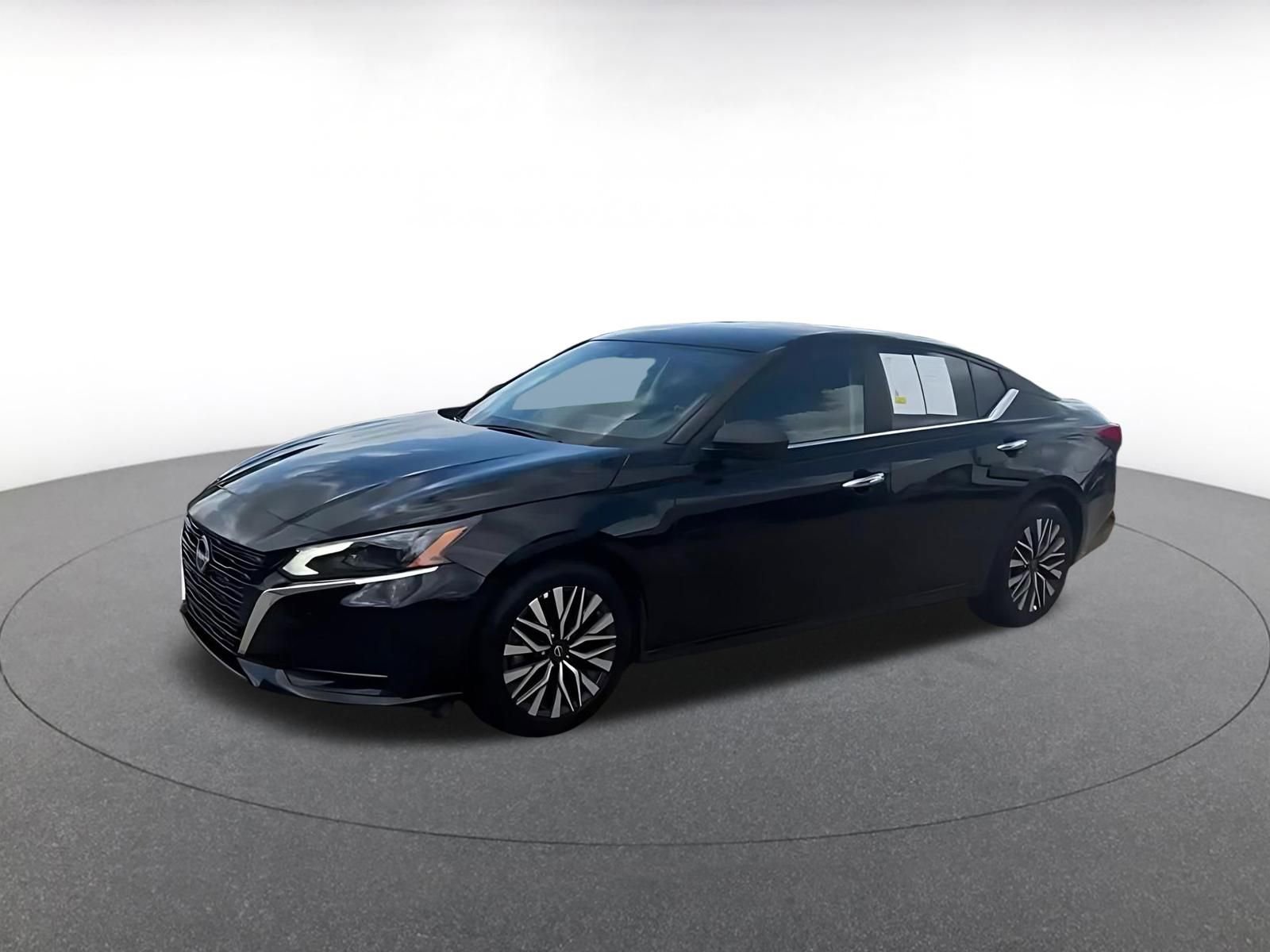 Thumbnail: 2025 Nissan Altima - 7