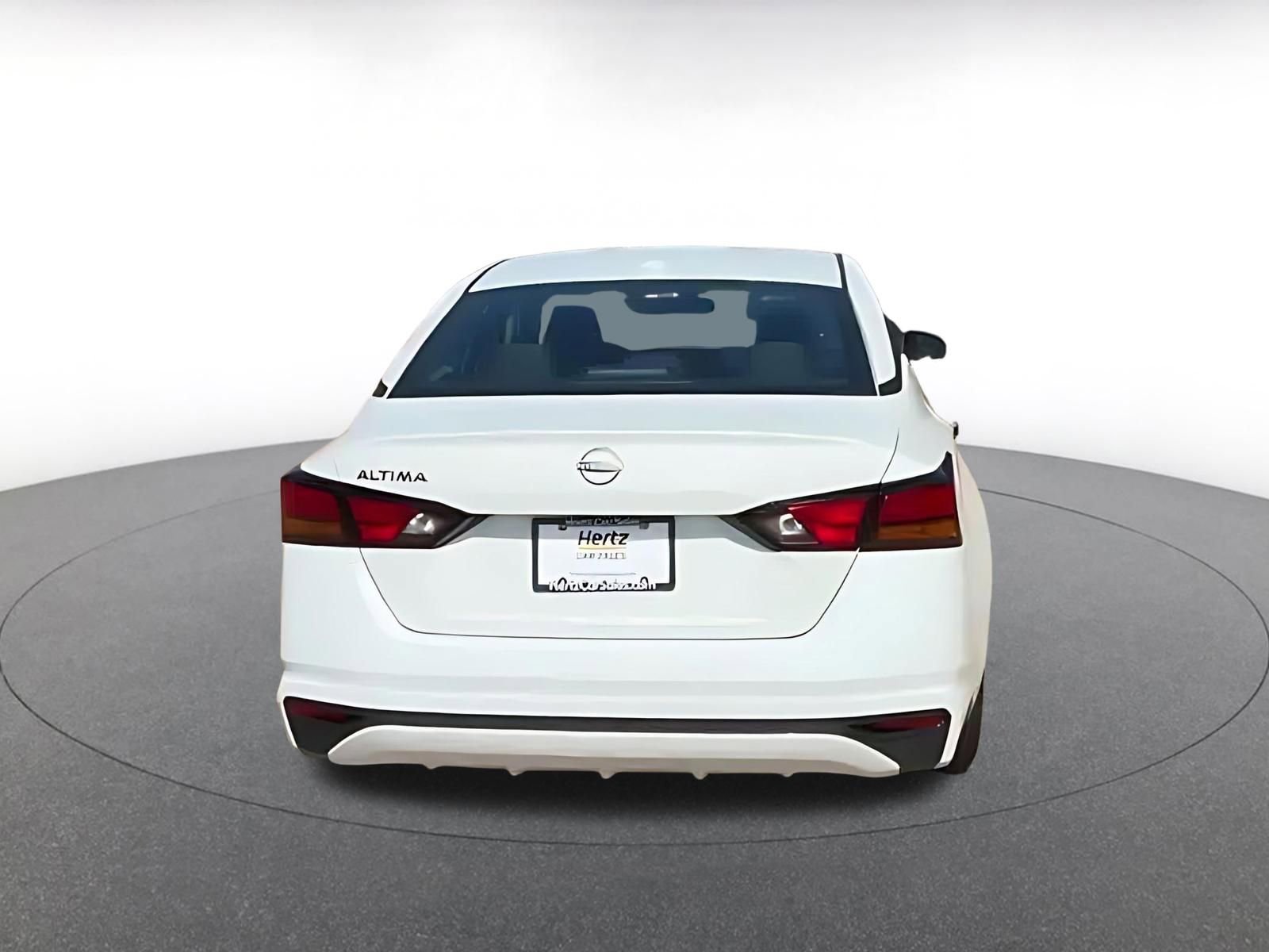 Thumbnail: 2025 Nissan Altima - 10