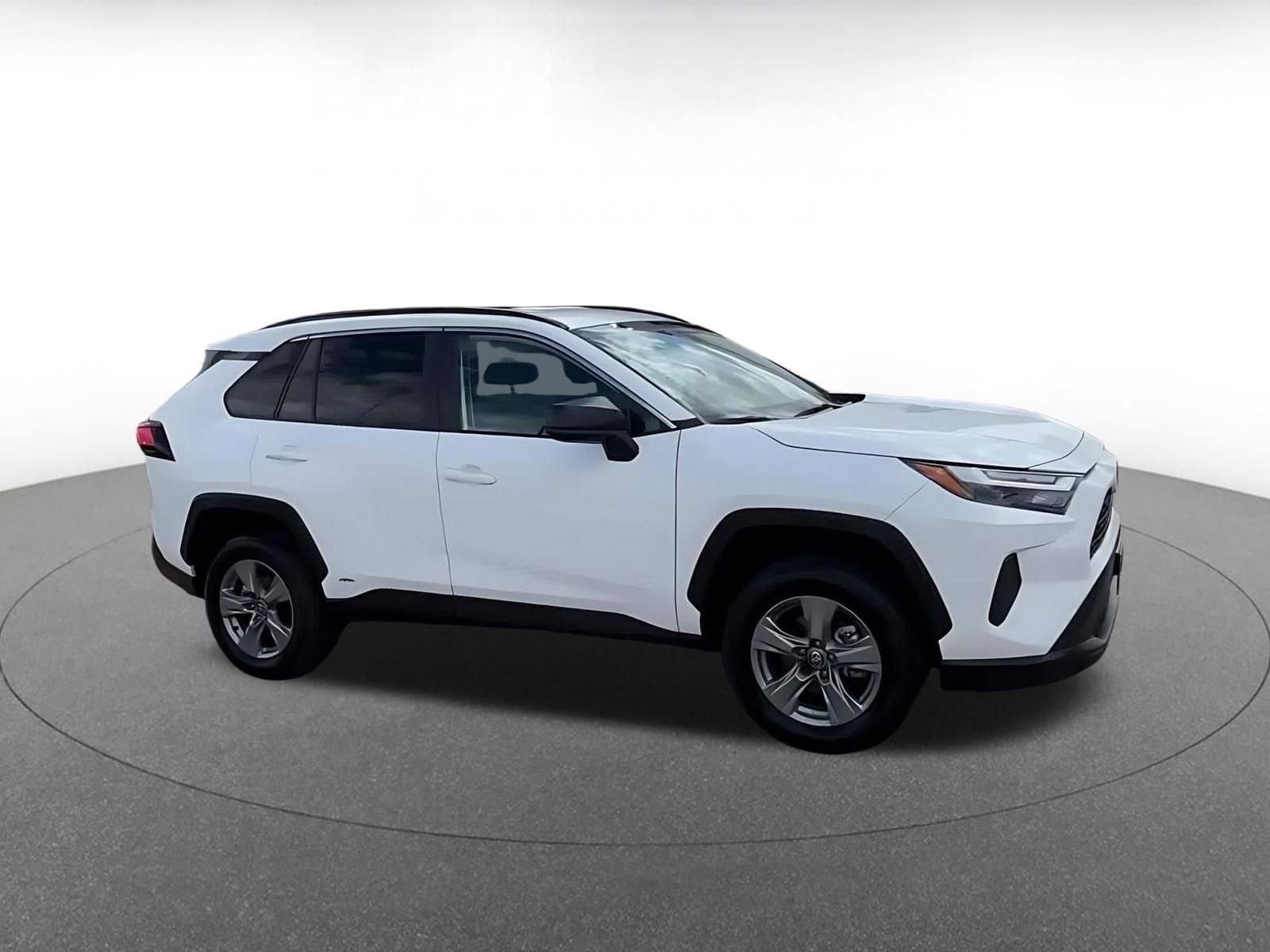 Thumbnail: 2025 Toyota RAV4 - 2