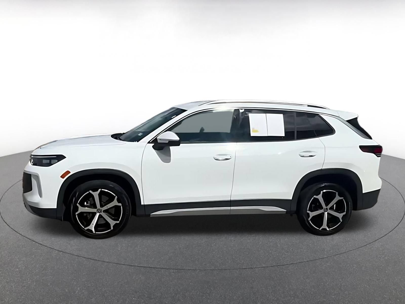 Thumbnail: 2026 Volkswagen Tiguan - 10