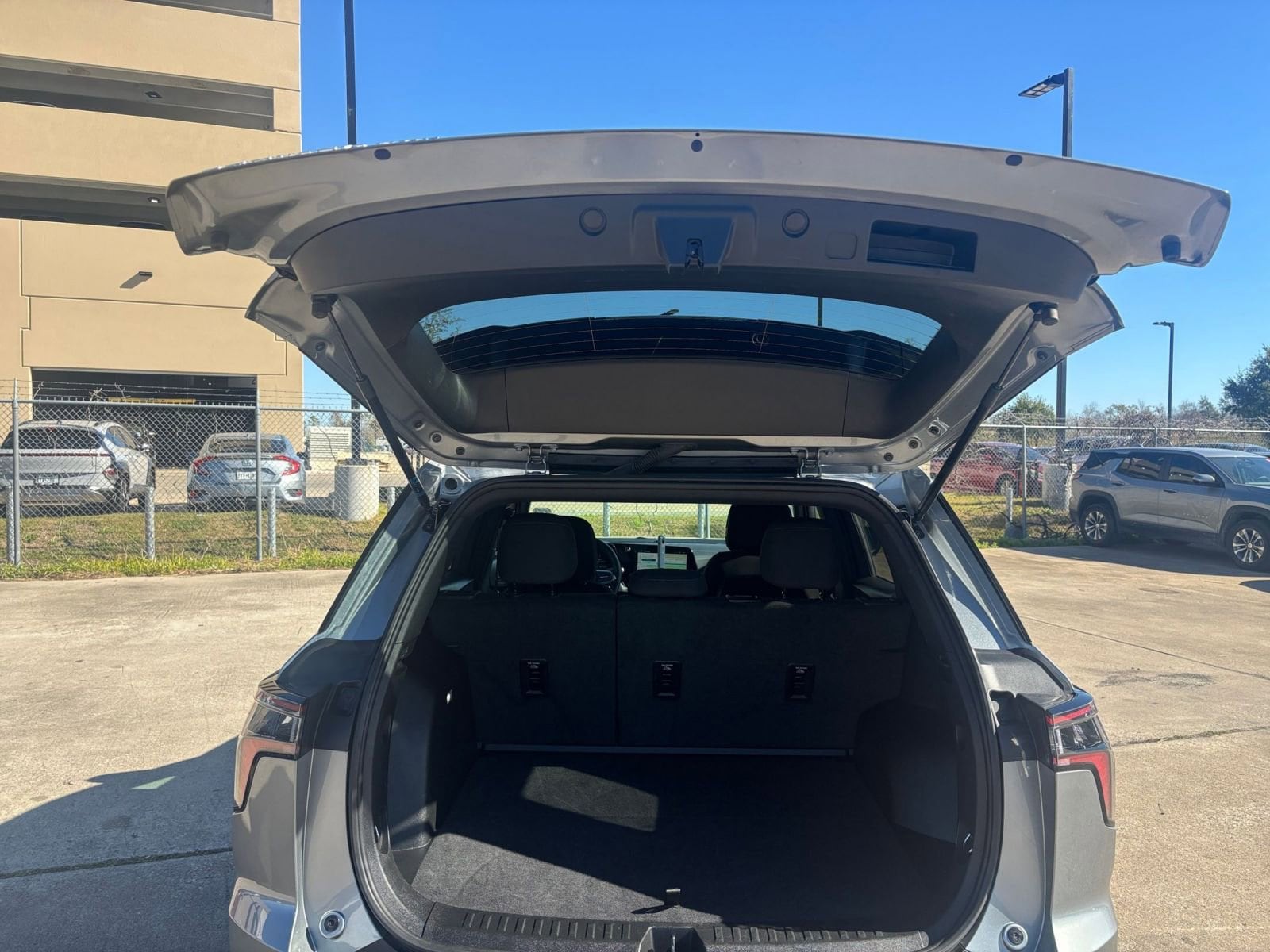 Thumbnail: 2025 Chevrolet Equinox - 31