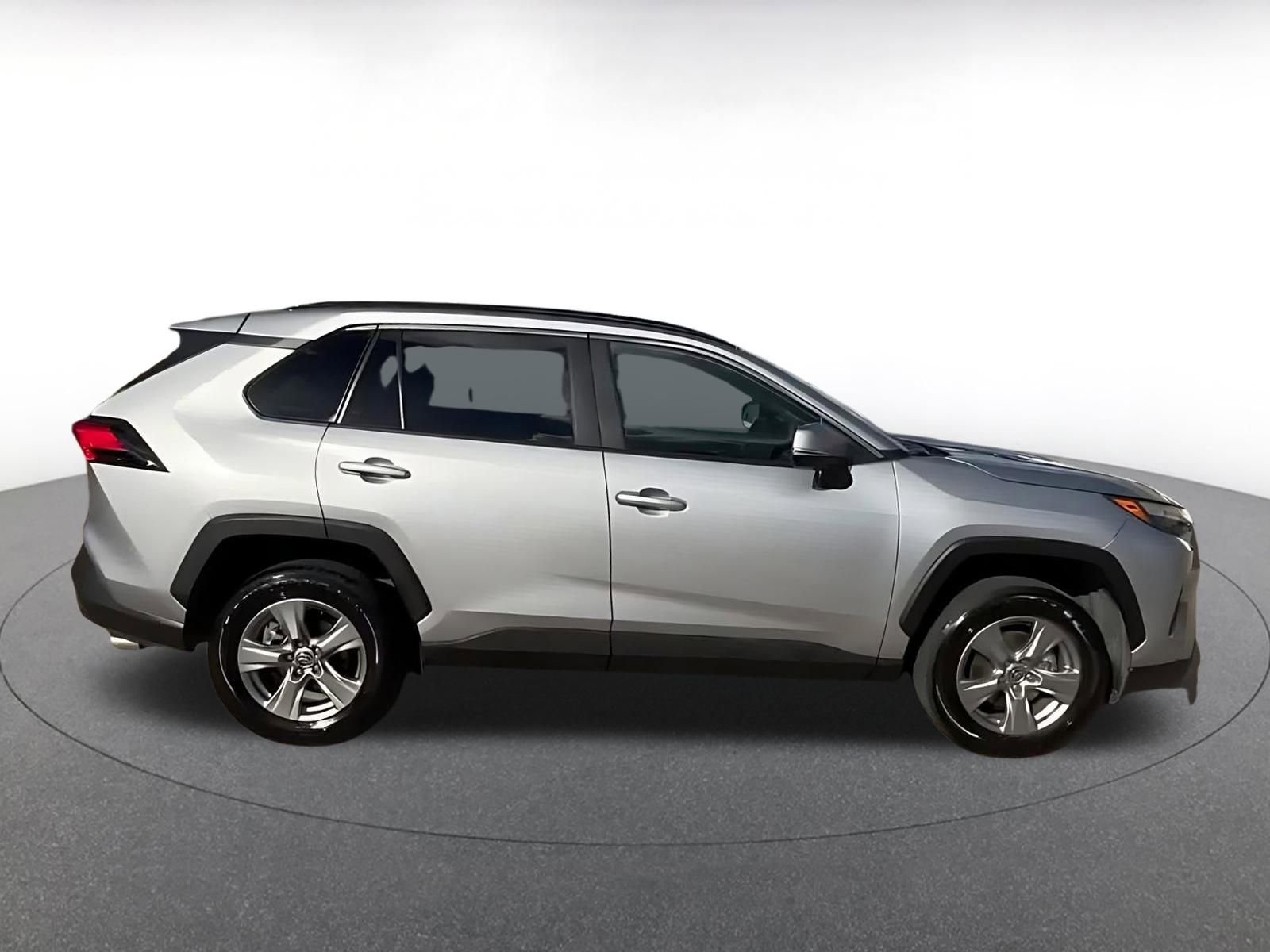 Thumbnail: 2025 Toyota RAV4 - 16