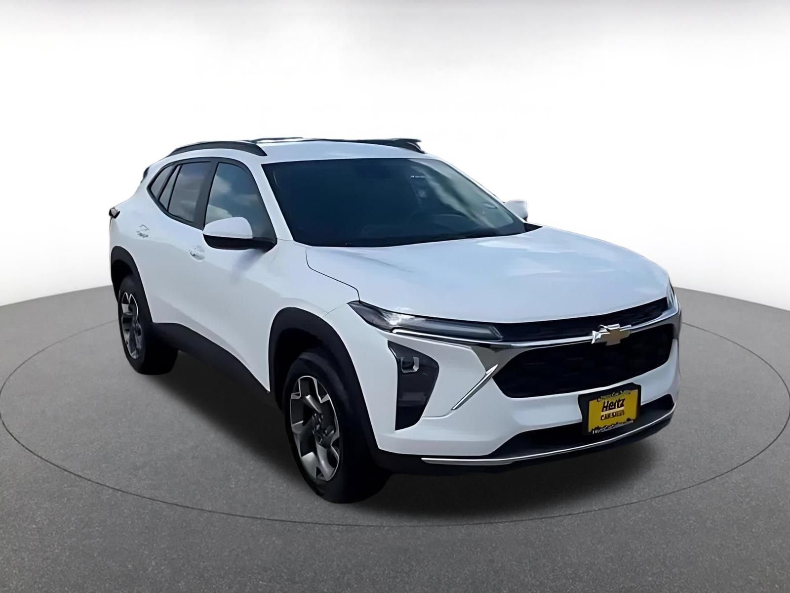 Thumbnail: 2025 Chevrolet Trax - 3