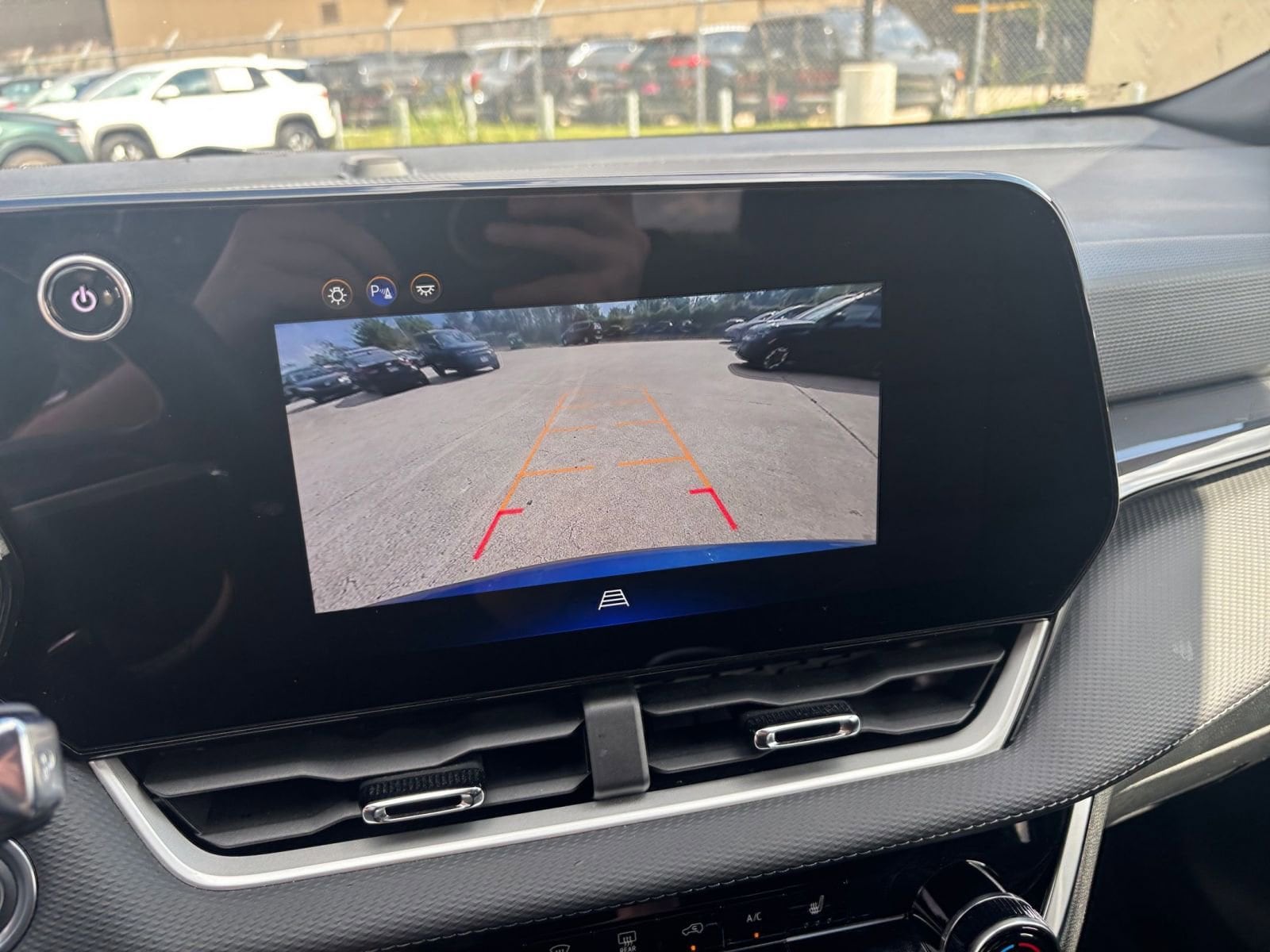 Thumbnail: 2025 Chevrolet Equinox - 17