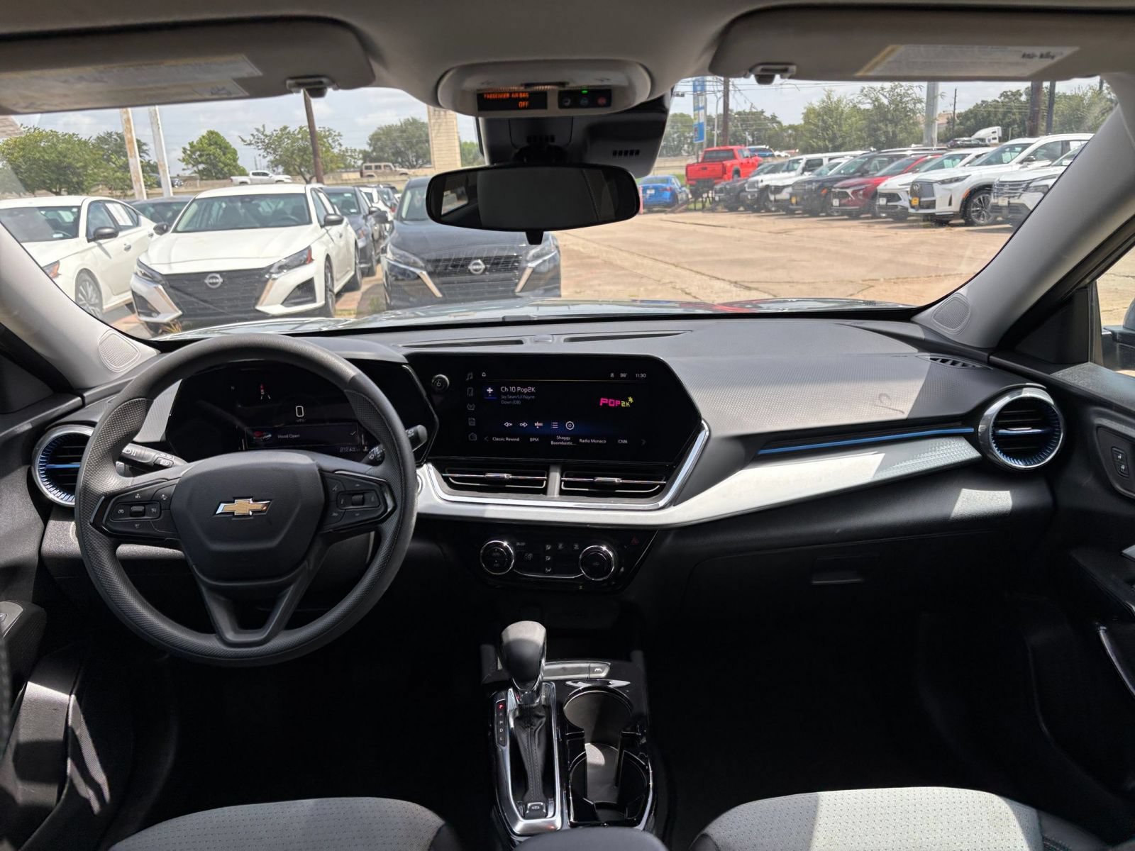 Thumbnail: 2025 Chevrolet Trax - 27