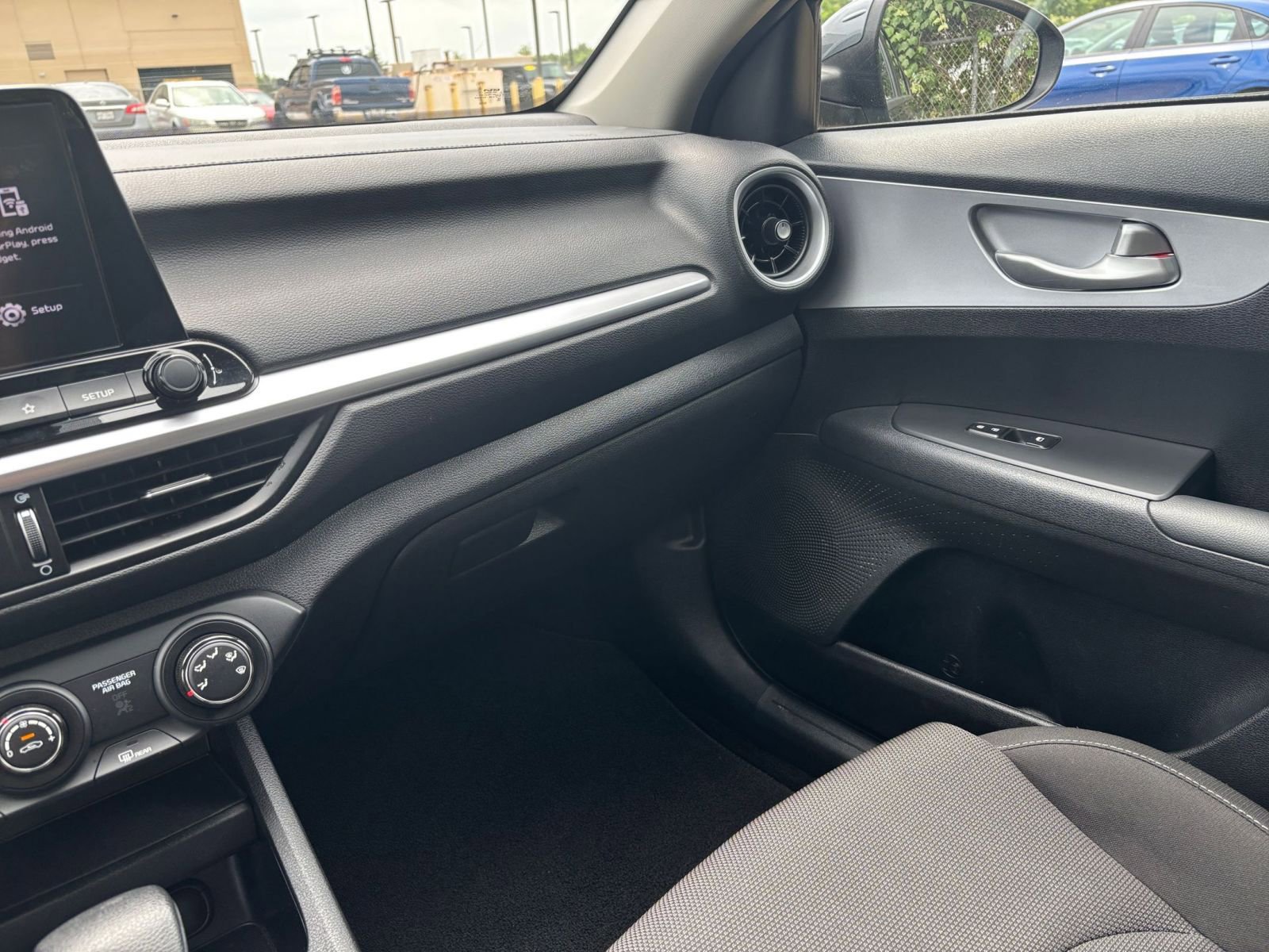 2024 Kia Forte LXS 28