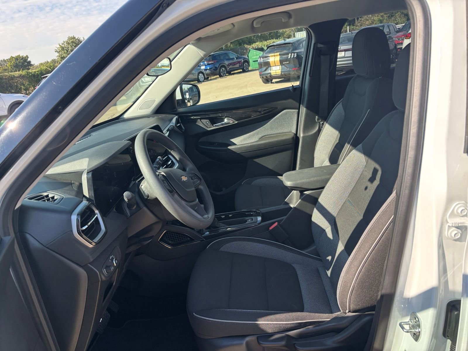 Thumbnail: 2025 Chevrolet TrailBlazer - 24