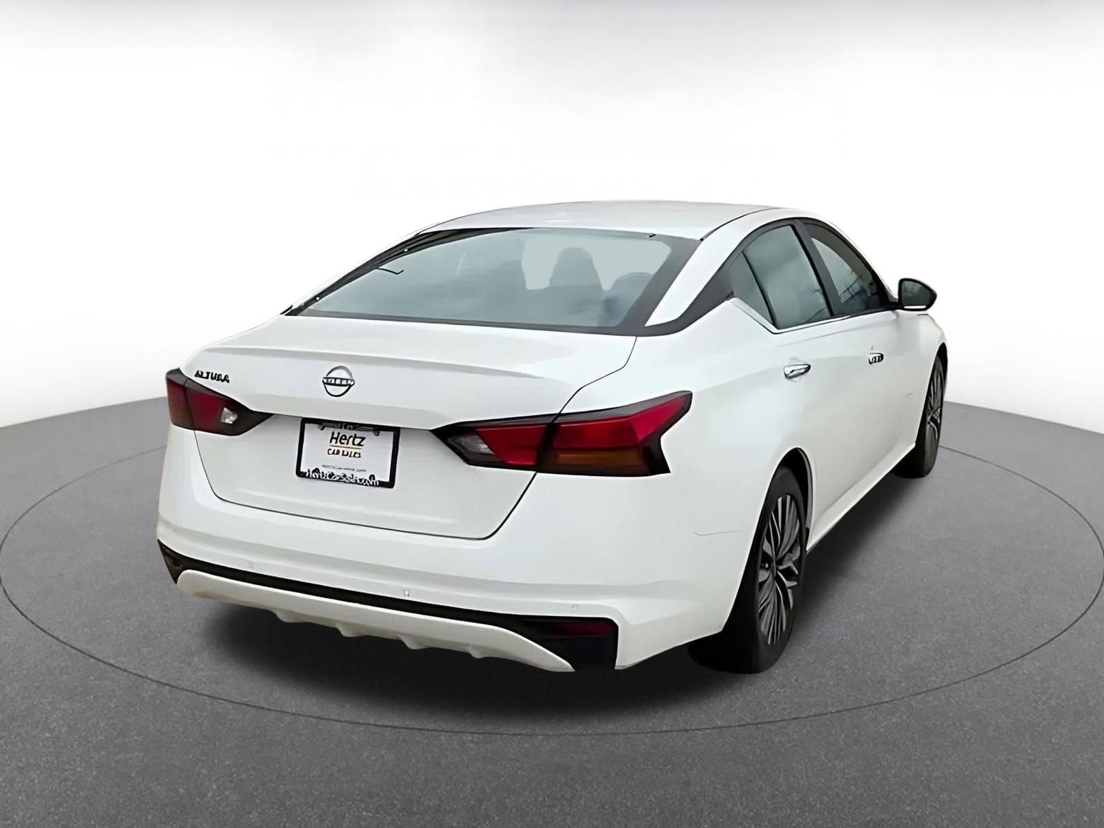 Thumbnail: 2025 Nissan Altima - 15