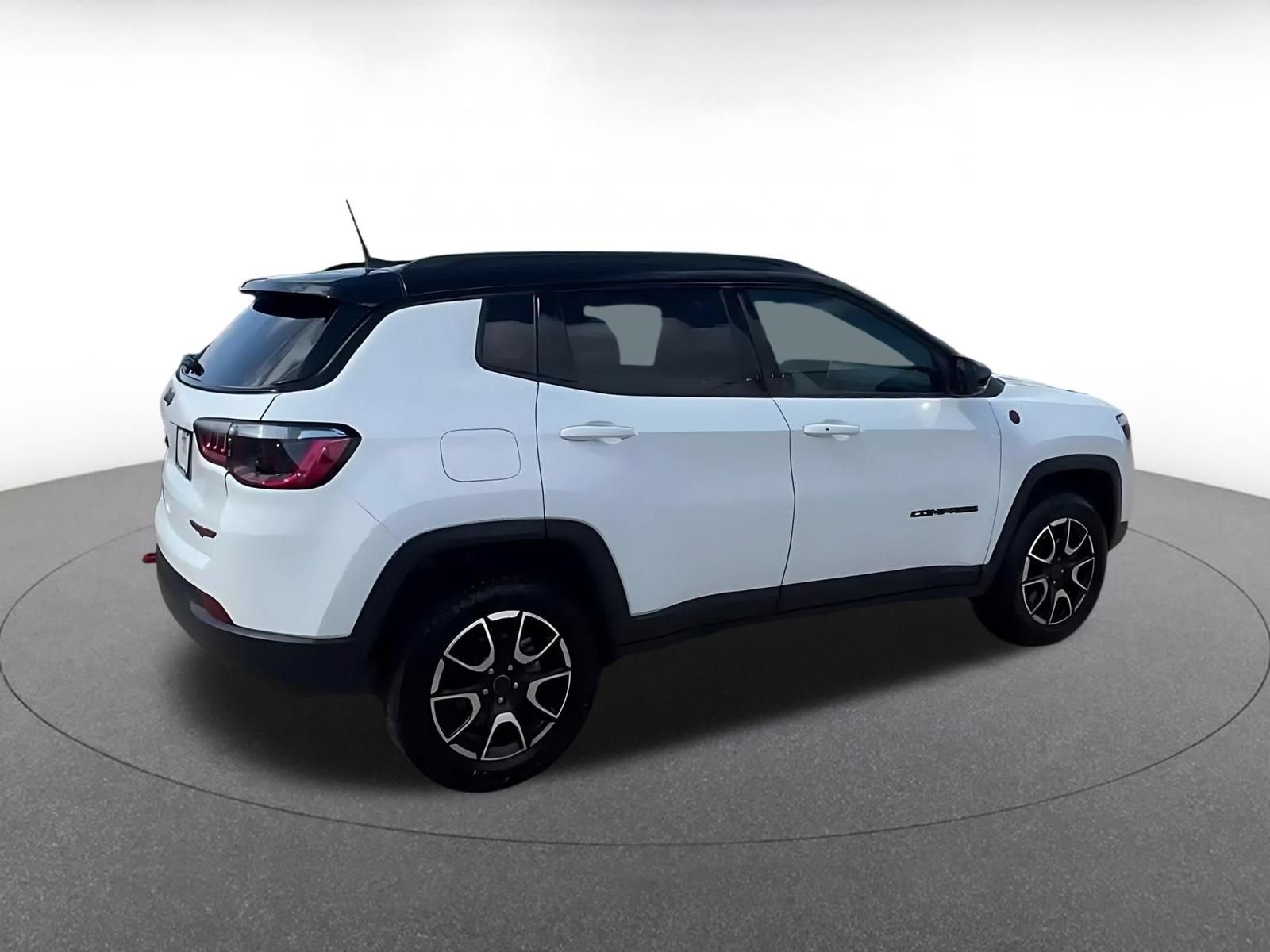Thumbnail: 2025 Jeep Compass - 11