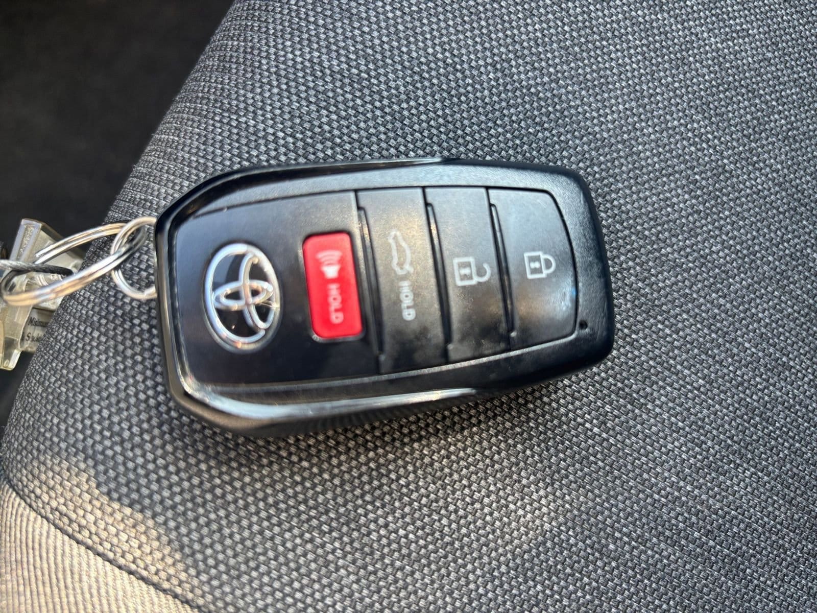 Thumbnail: 2025 Toyota Camry - 22