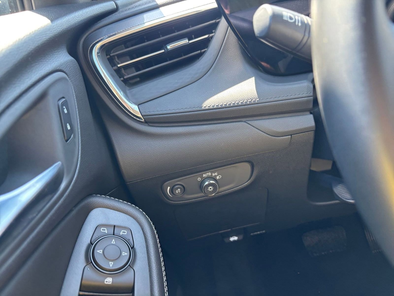 Thumbnail: 2025 Buick Encore GX - 33