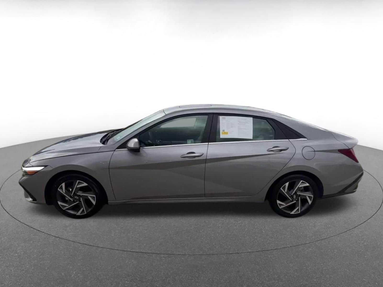 Thumbnail: 2025 Hyundai Elantra - 9