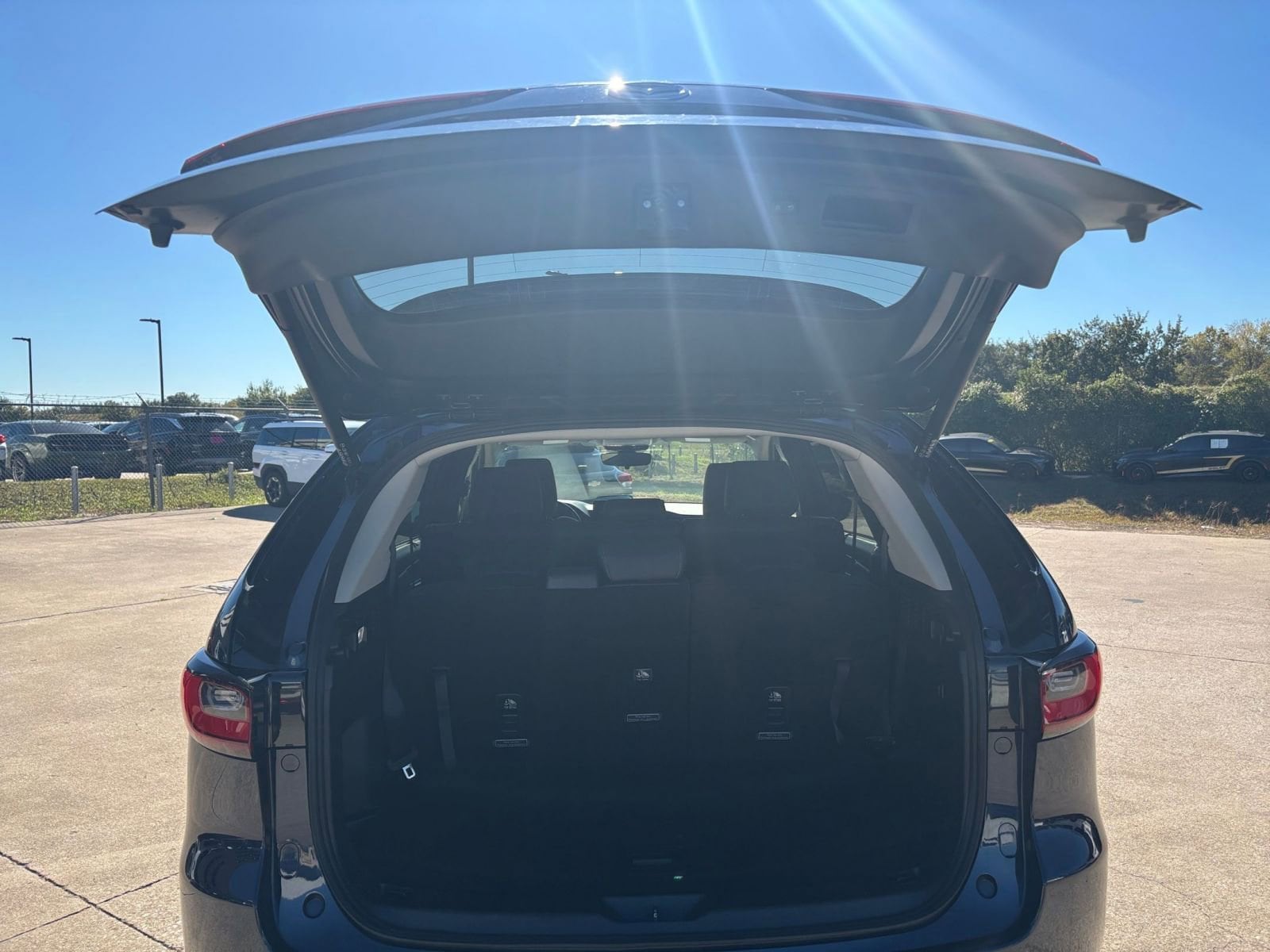 Thumbnail: 2025 Mazda CX-90 - 29